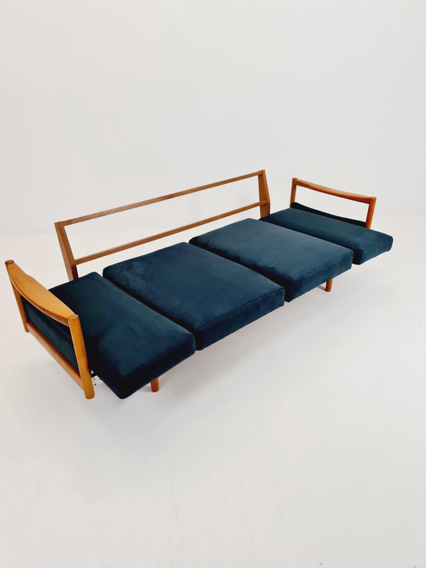 Rare Midcentury Stella Sofa Ash wood Daybed By Walter knoll , Germany, 1950s