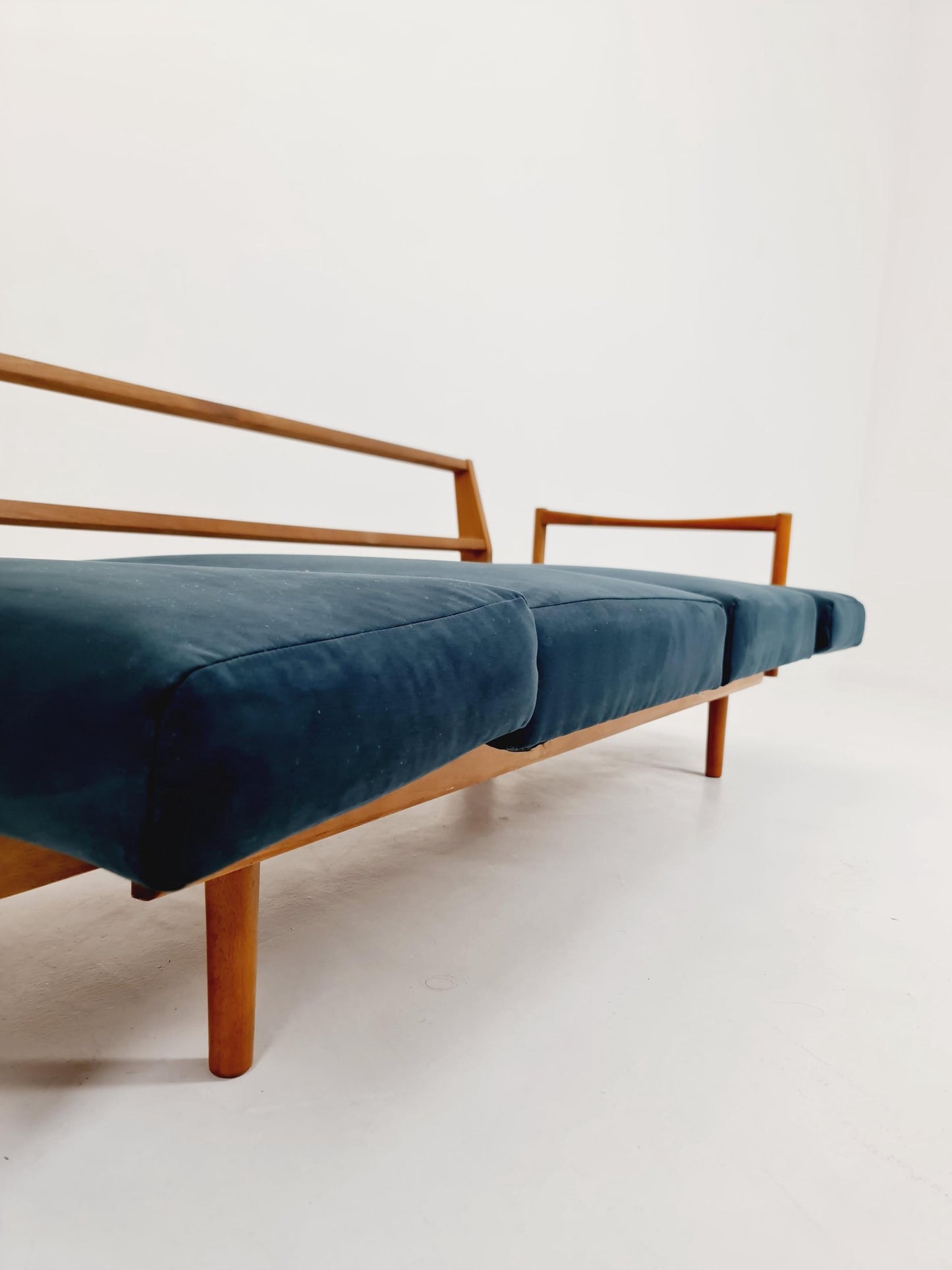 Rare Midcentury Stella Sofa Ash wood Daybed By Walter knoll , Germany, 1950s