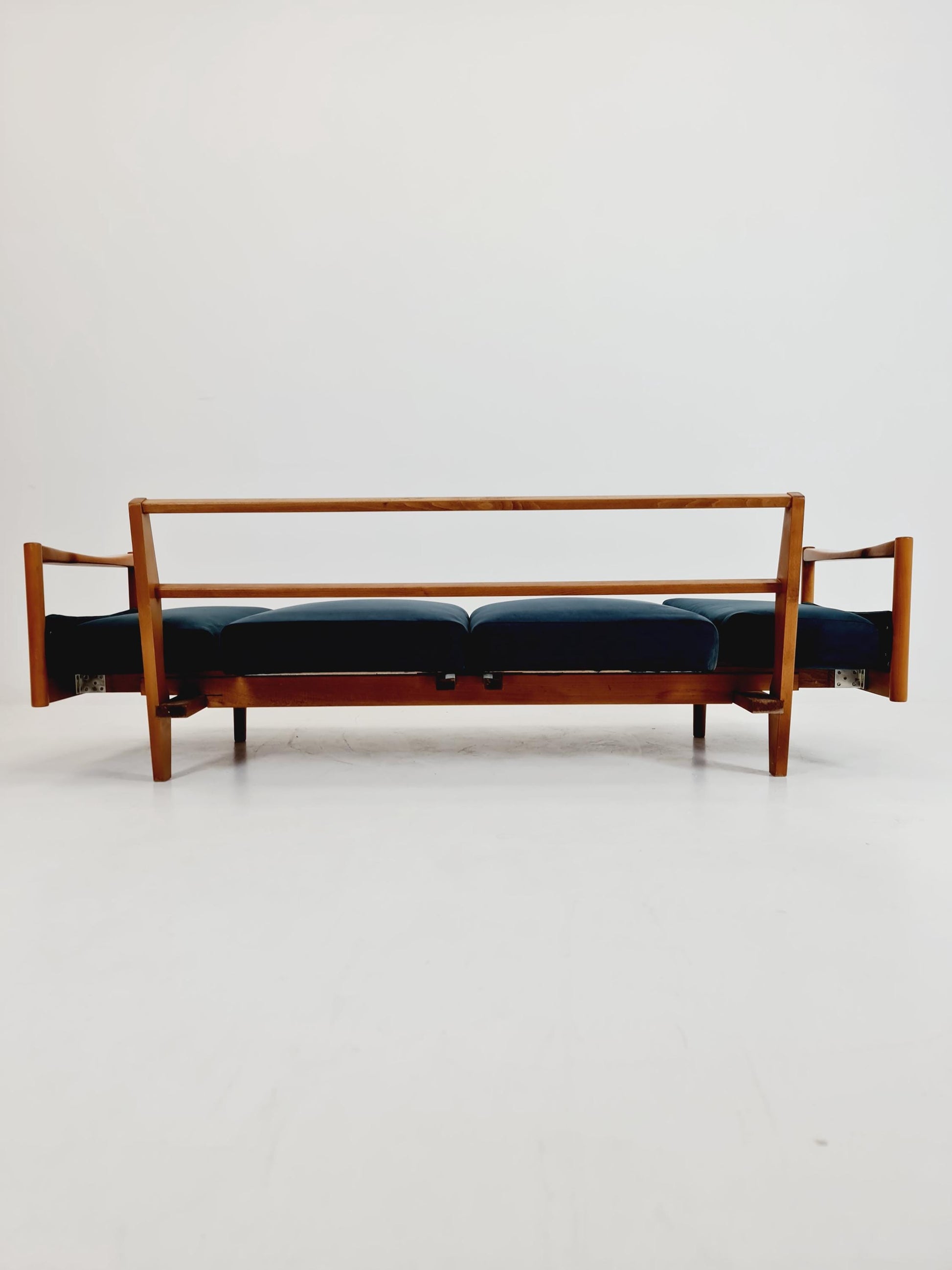 Rare Midcentury Stella Sofa Ash wood Daybed By Walter knoll , Germany, 1950s