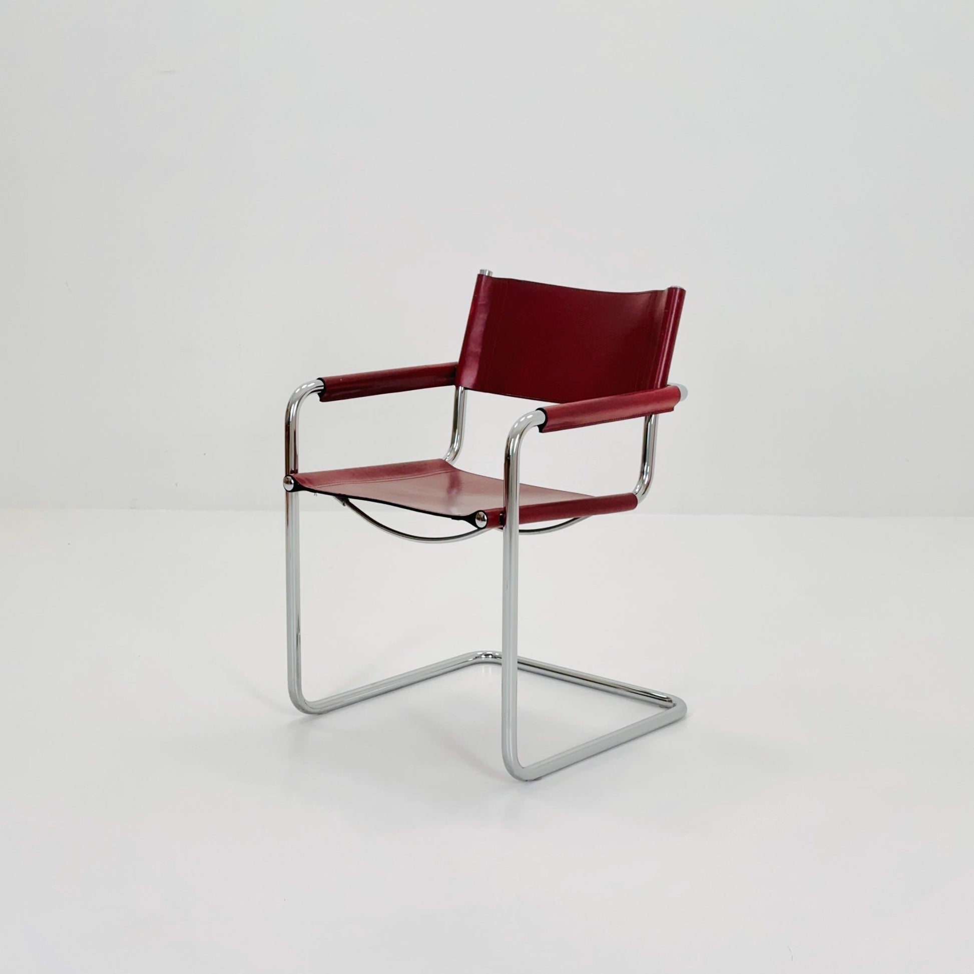 Mid century Bauhaus Matteo Grassi Mg5 wine red leather cantilever armchair by Mart Stam italy 1980s