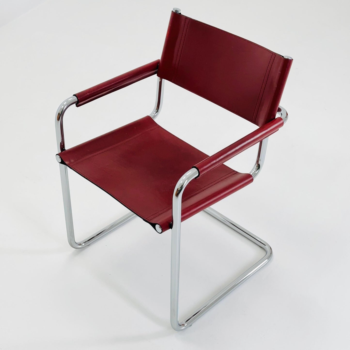 Mid century Bauhaus Matteo Grassi Mg5 wine red leather cantilever armchair by Mart Stam italy 1980s