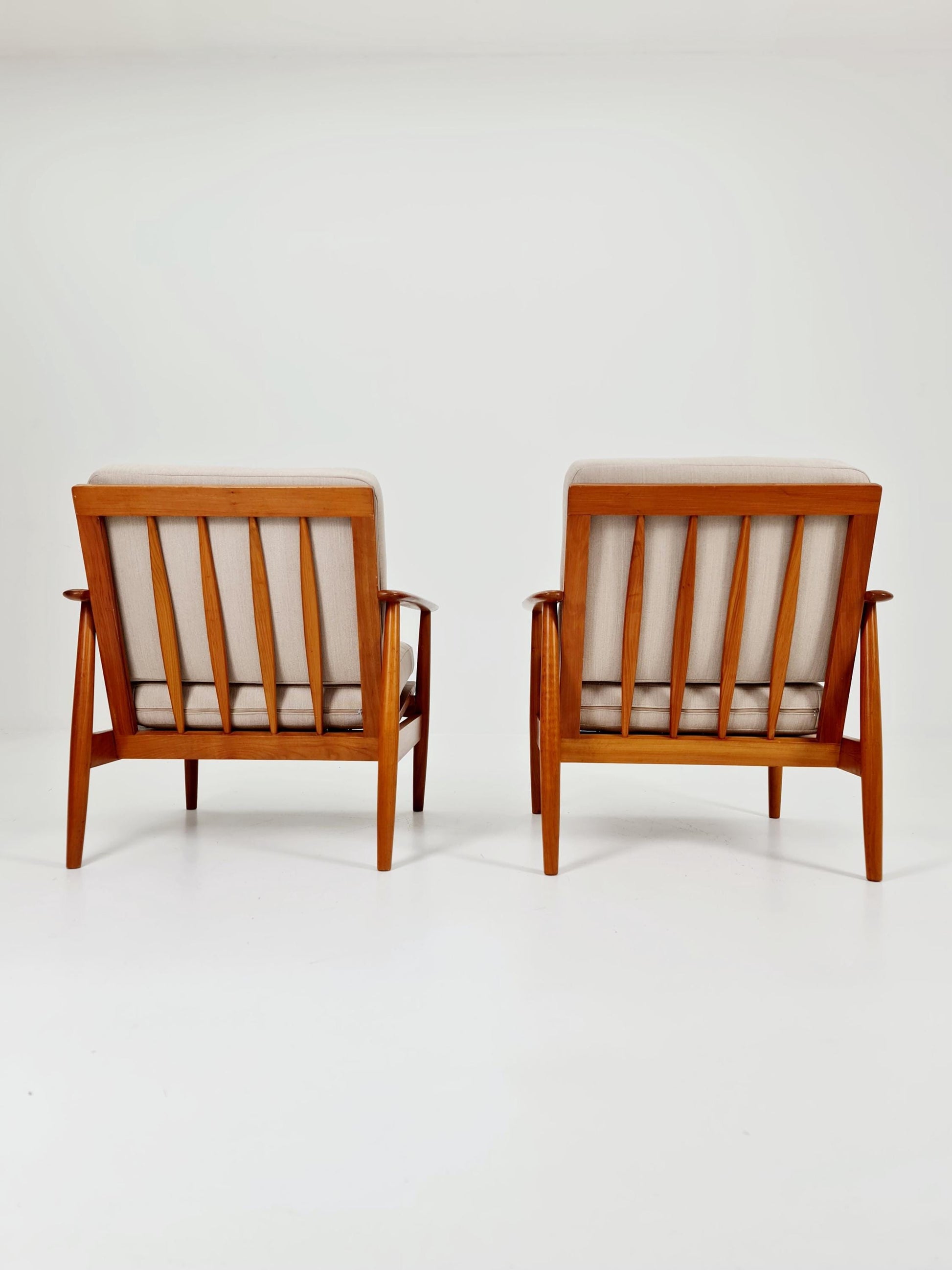Mid-century pair of German lounge armchair, 1960s
