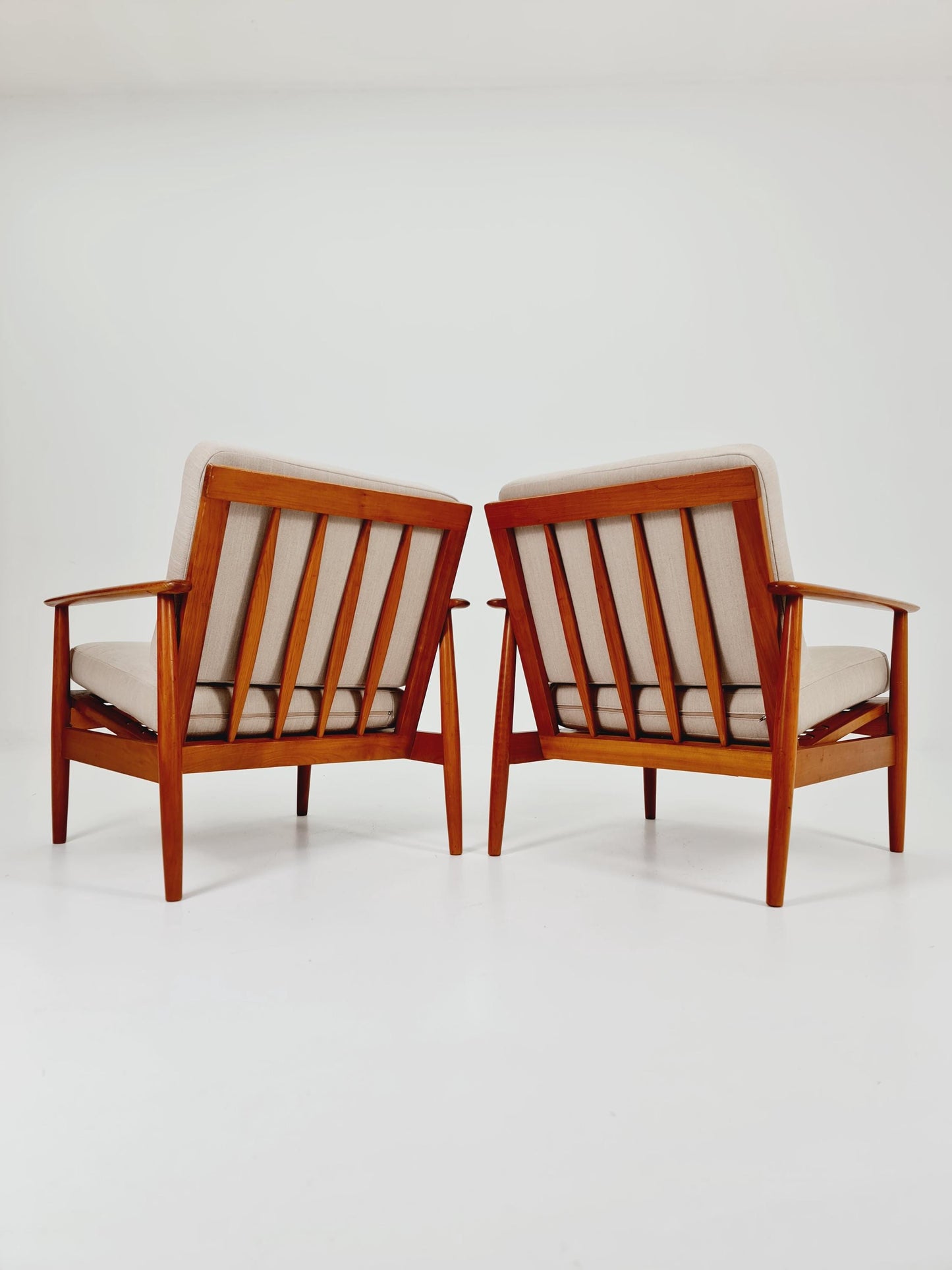 Mid-century pair of German lounge armchair, 1960s