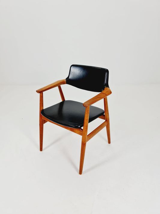 Mid century Danish Teak armchair by ERIK KIRKEGAARD for Glostrup from the 60s