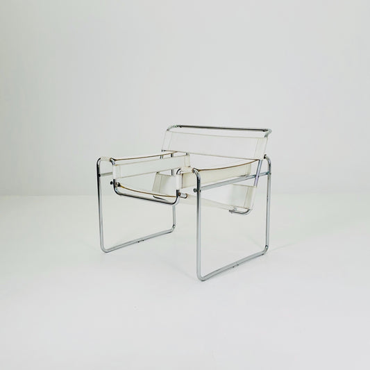 Mid century B3 Wassily white lounge Chair by Marcel Breuer for Gavina, 1980s