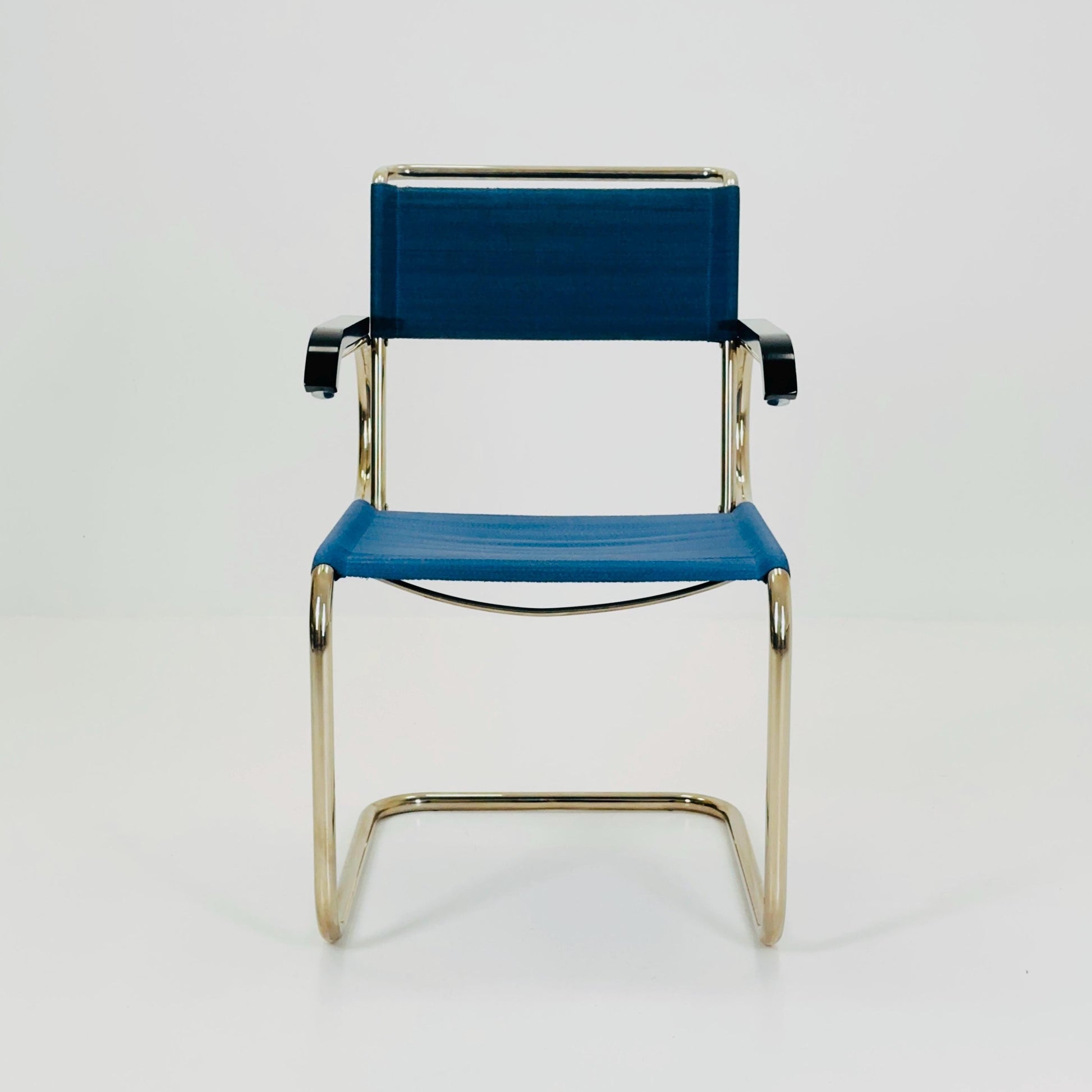 Mid century Cantilever D40 armchair Bauhaus-Gurt - Blau (052) for Marcel Breuer By Tecta Germany 1980s