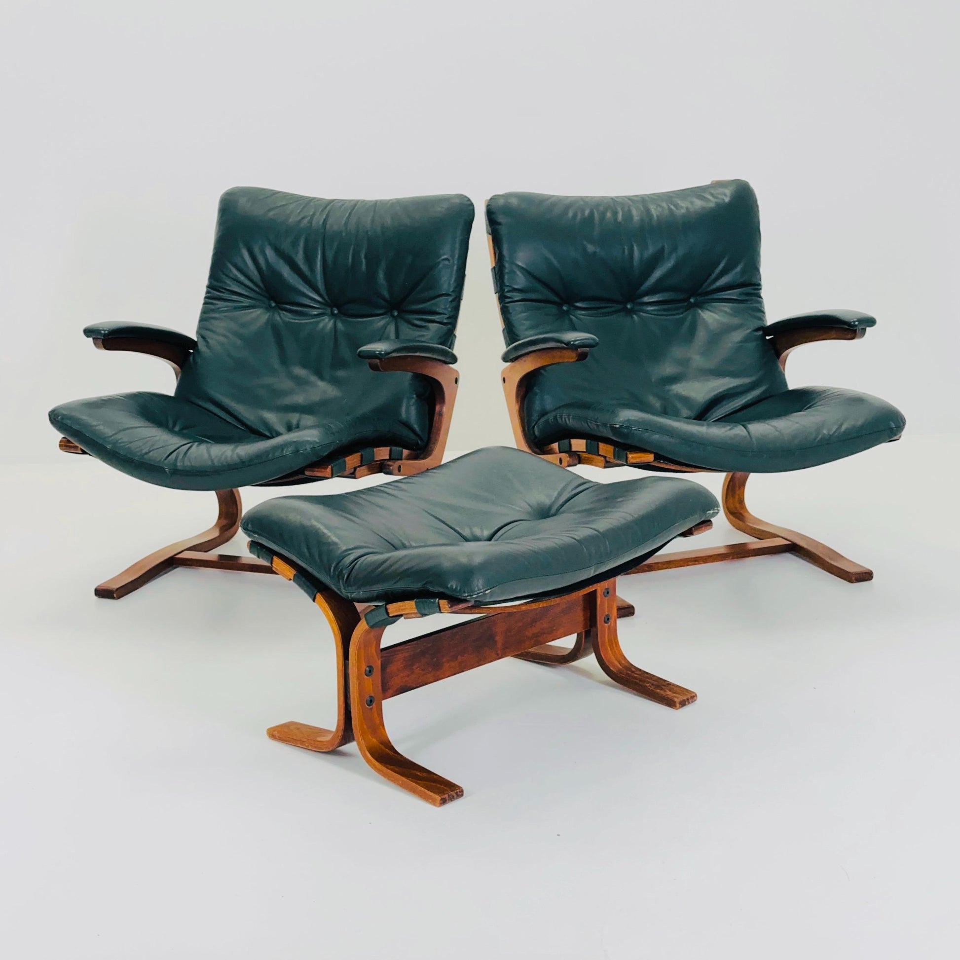 Set of Mid century Kengu Leather Armchairs and ottoman by Elsa & Nordahl Solheim for Rybo Rykken - Norway Scandinavian Design 1960s