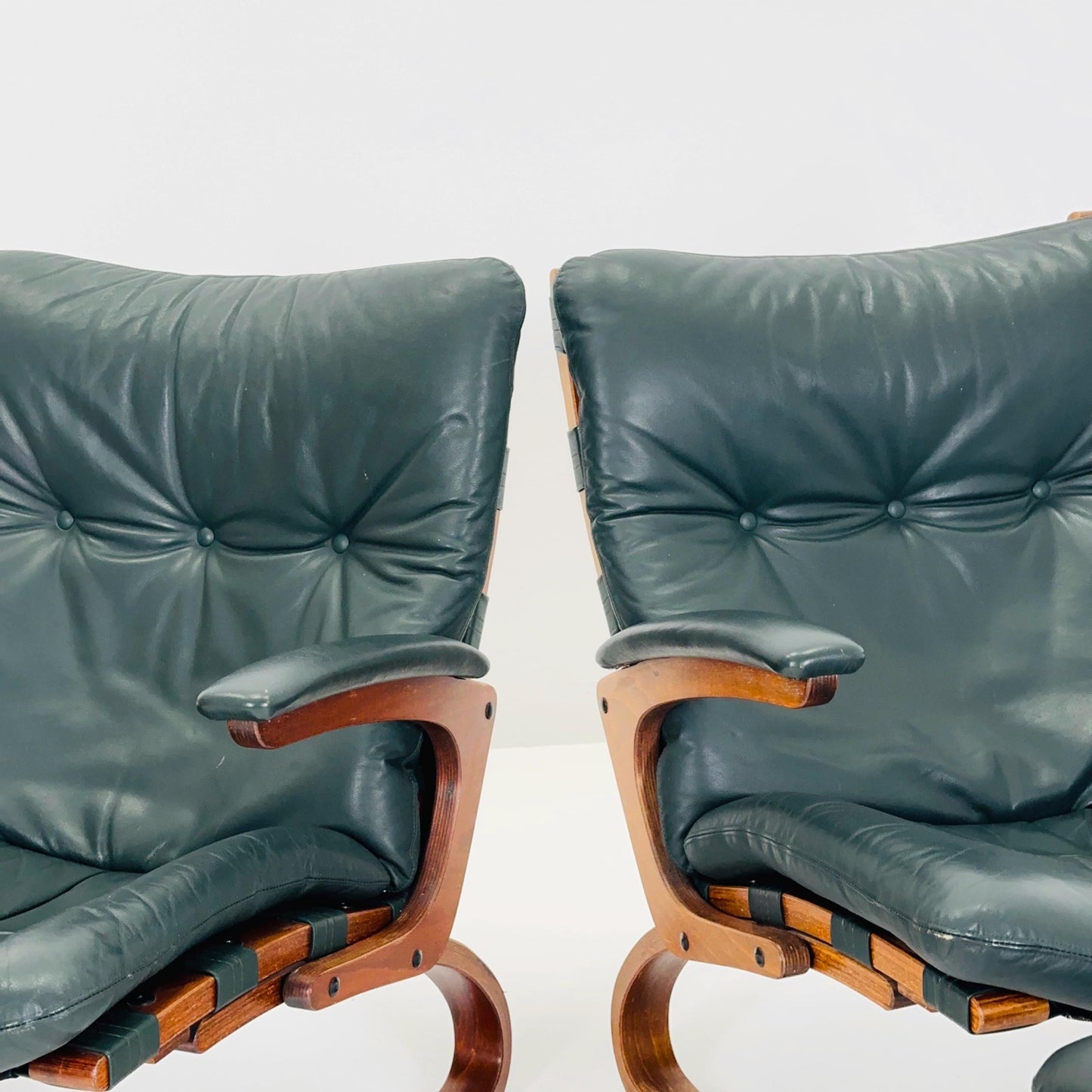 Set of Mid century Kengu Leather Armchairs and ottoman by Elsa & Nordahl Solheim for Rybo Rykken - Norway Scandinavian Design 1960s