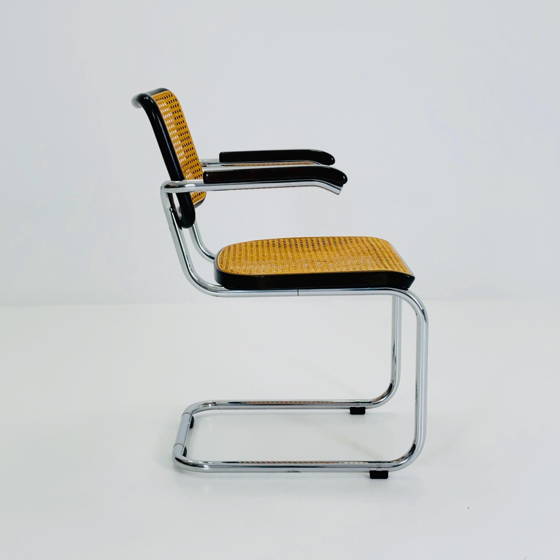 Mid century Original Cesca S64 Cantilever Armchair by Marcel Breuer, Bauhaus Design, Germany Thonet 1970s
