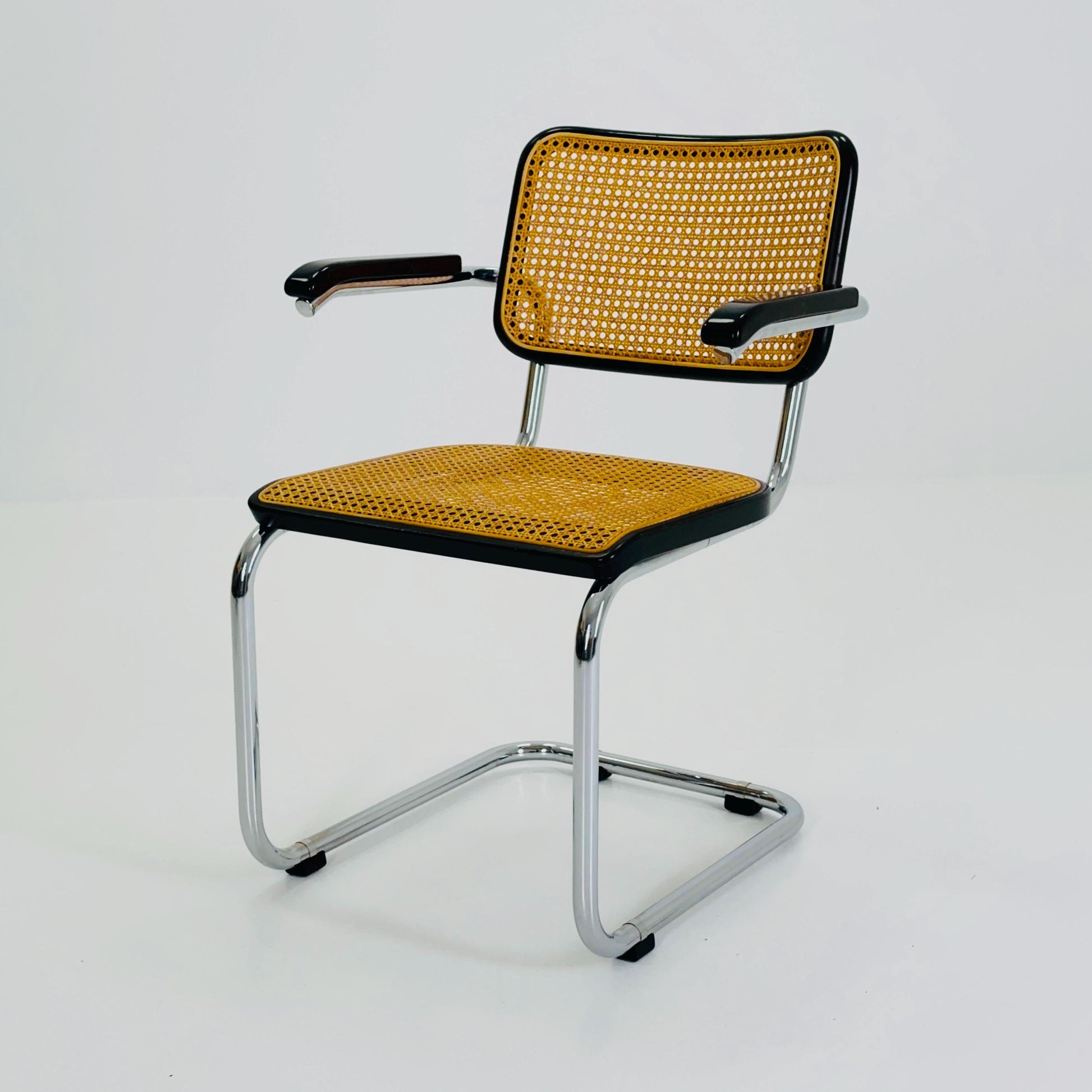 Mid century Original Cesca S64 Cantilever Armchair by Marcel Breuer, Bauhaus Design, Germany Thonet 1970s