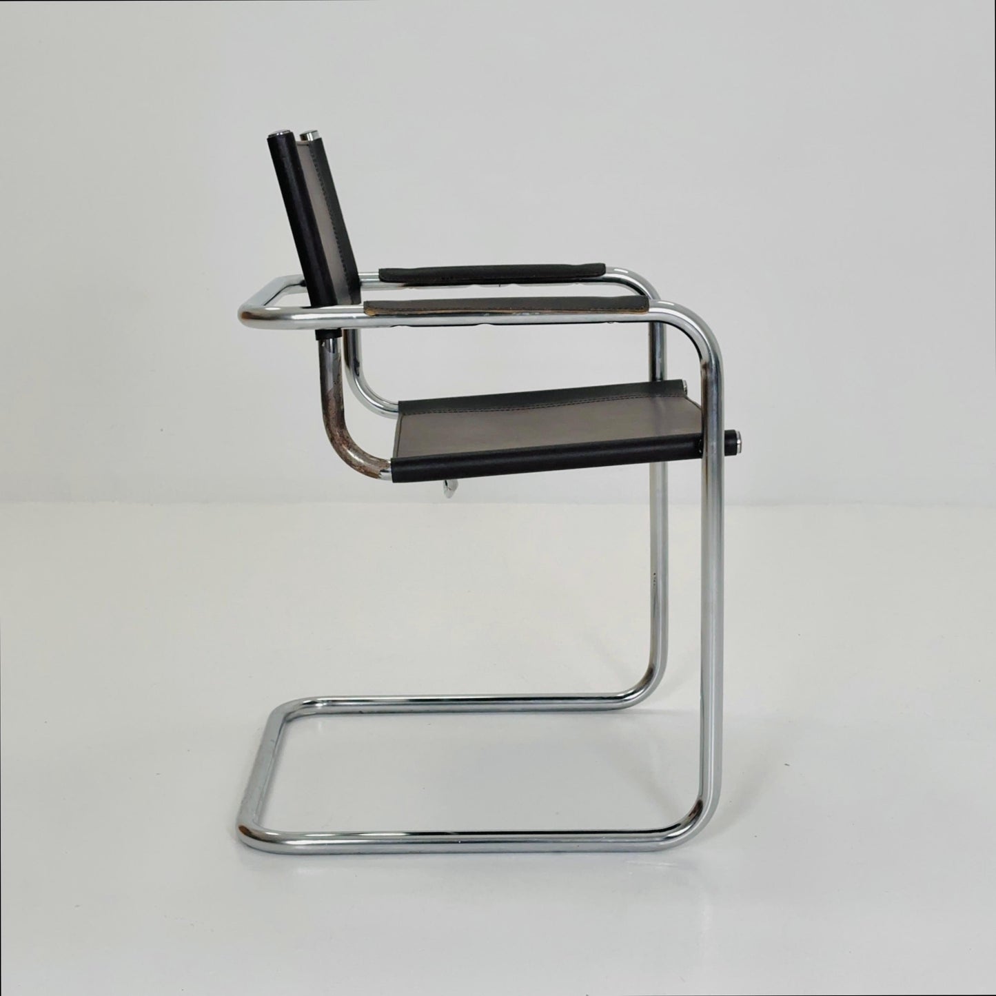 Mid-Century Bauhaus S34 Mart Stam Chocolat Brown armchair Italy, 1980s