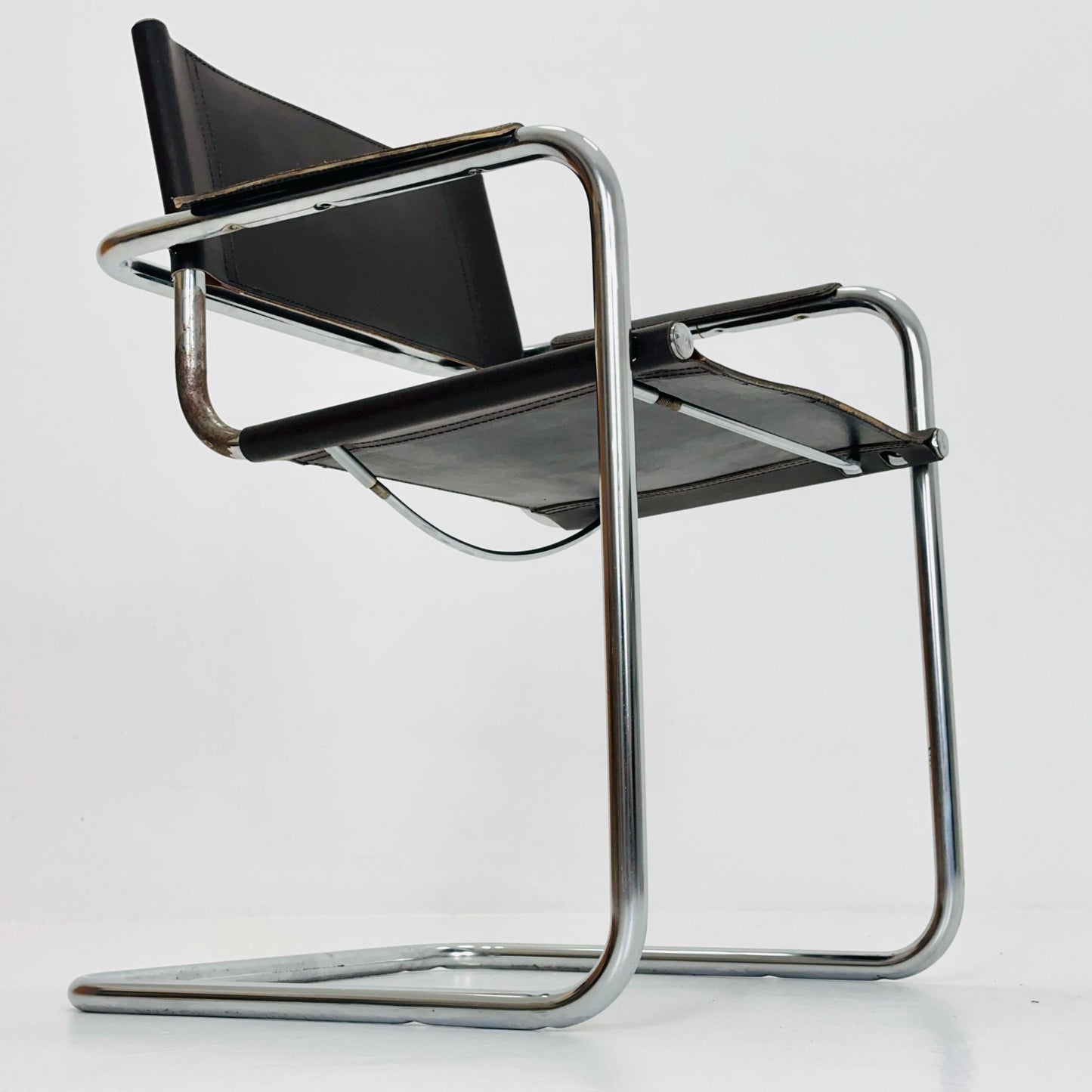 Mid-Century Bauhaus S34 Mart Stam Chocolat Brown armchair Italy, 1980s