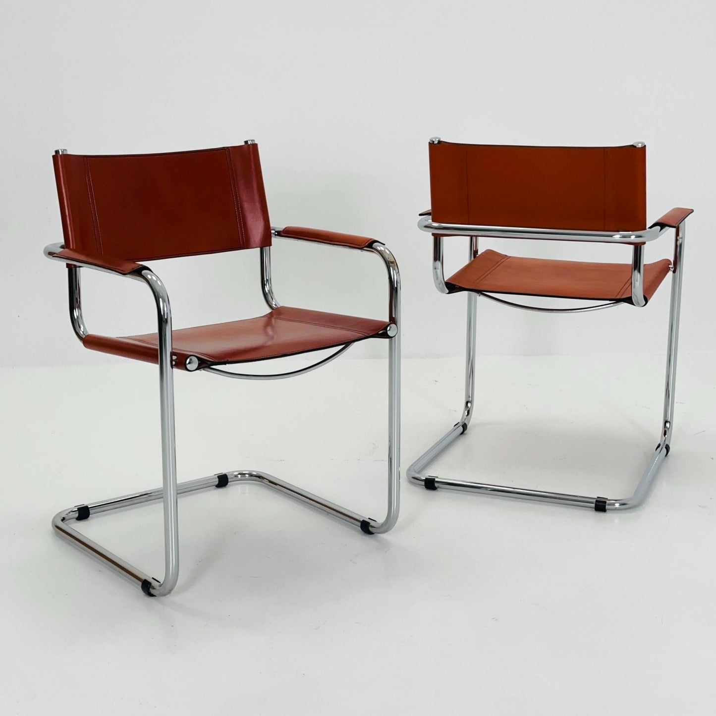 Set of 2 Mid century Model S34 Cognac Leather armchairs by Mart Stam & Marcel Breuer 1980s Italy