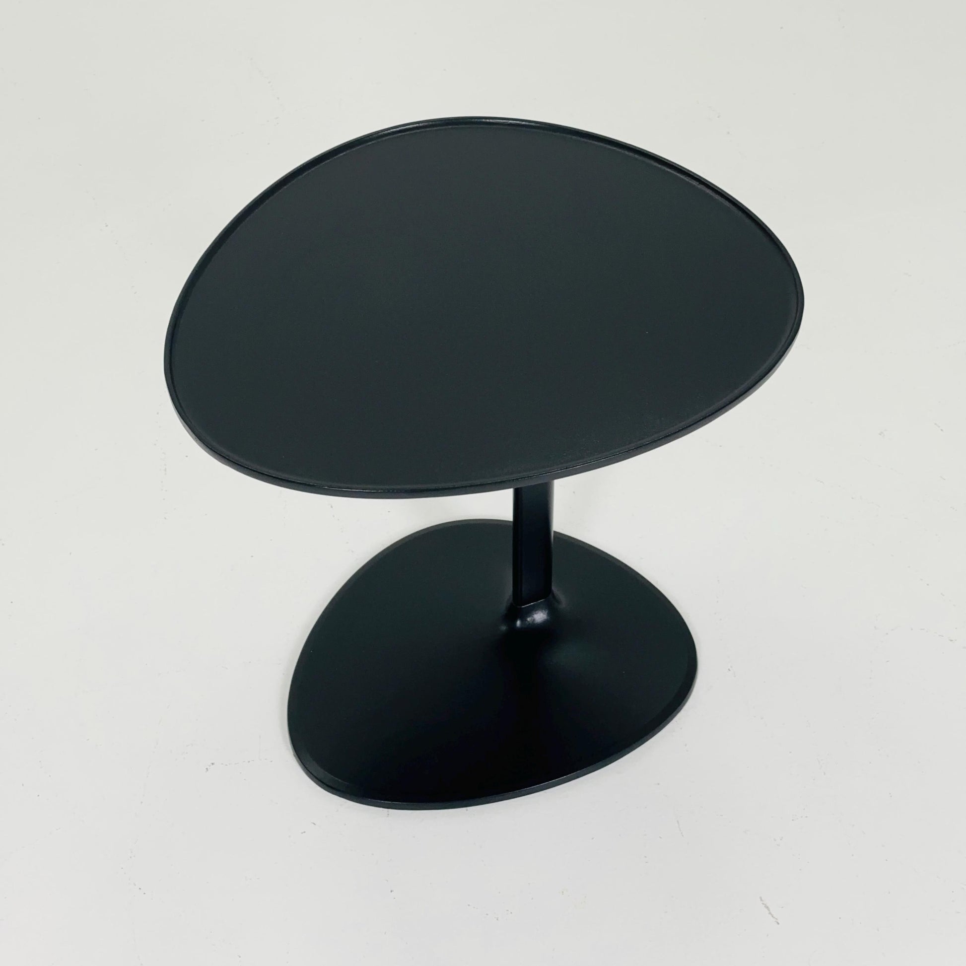 Mcm minimalistic Vinus black side table by Ya Yin Chen for Fafa Casa Taiwan