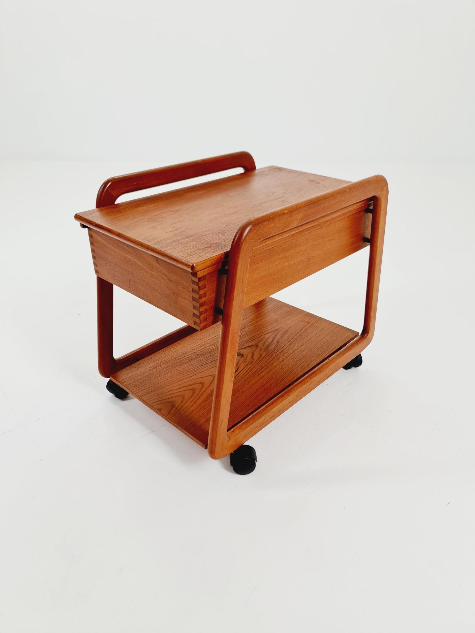 Vintage mid century danish trolley in solid teak/ bar cart By Salling Stolefabrik, 1960s