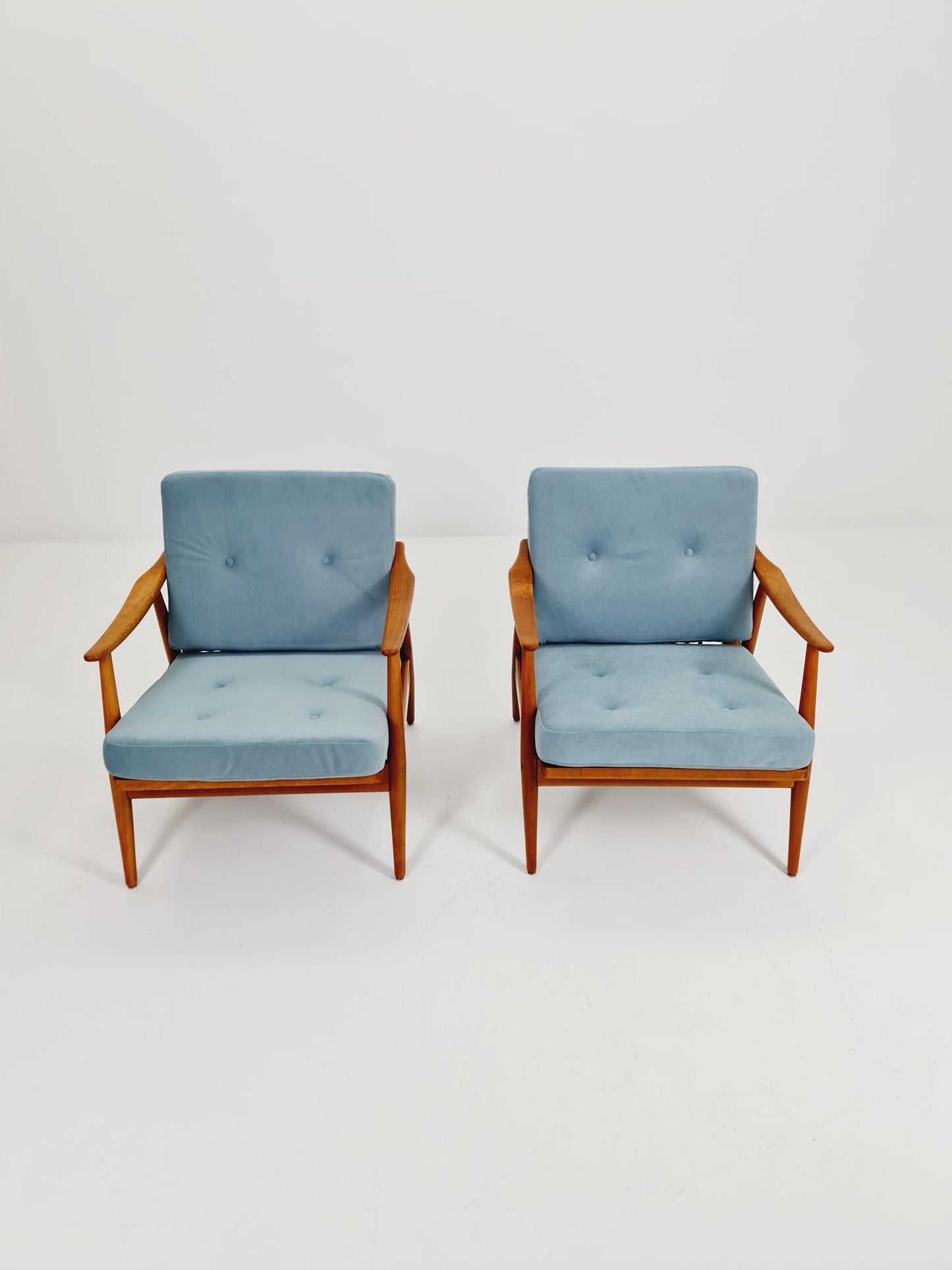 Mid-century pair of German lounge armchair, 1960s