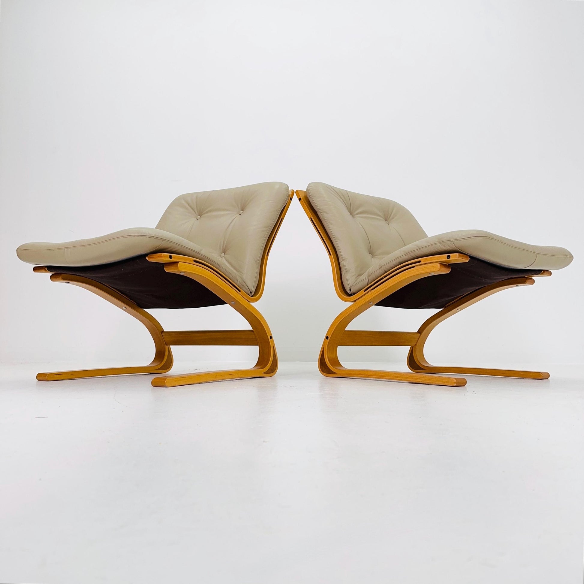 Set of 2 Mid century Norwegian Kengu leather lounge chairs by Elsa & Nordahl Solheim for Rybo Rykken - 1970s Norway