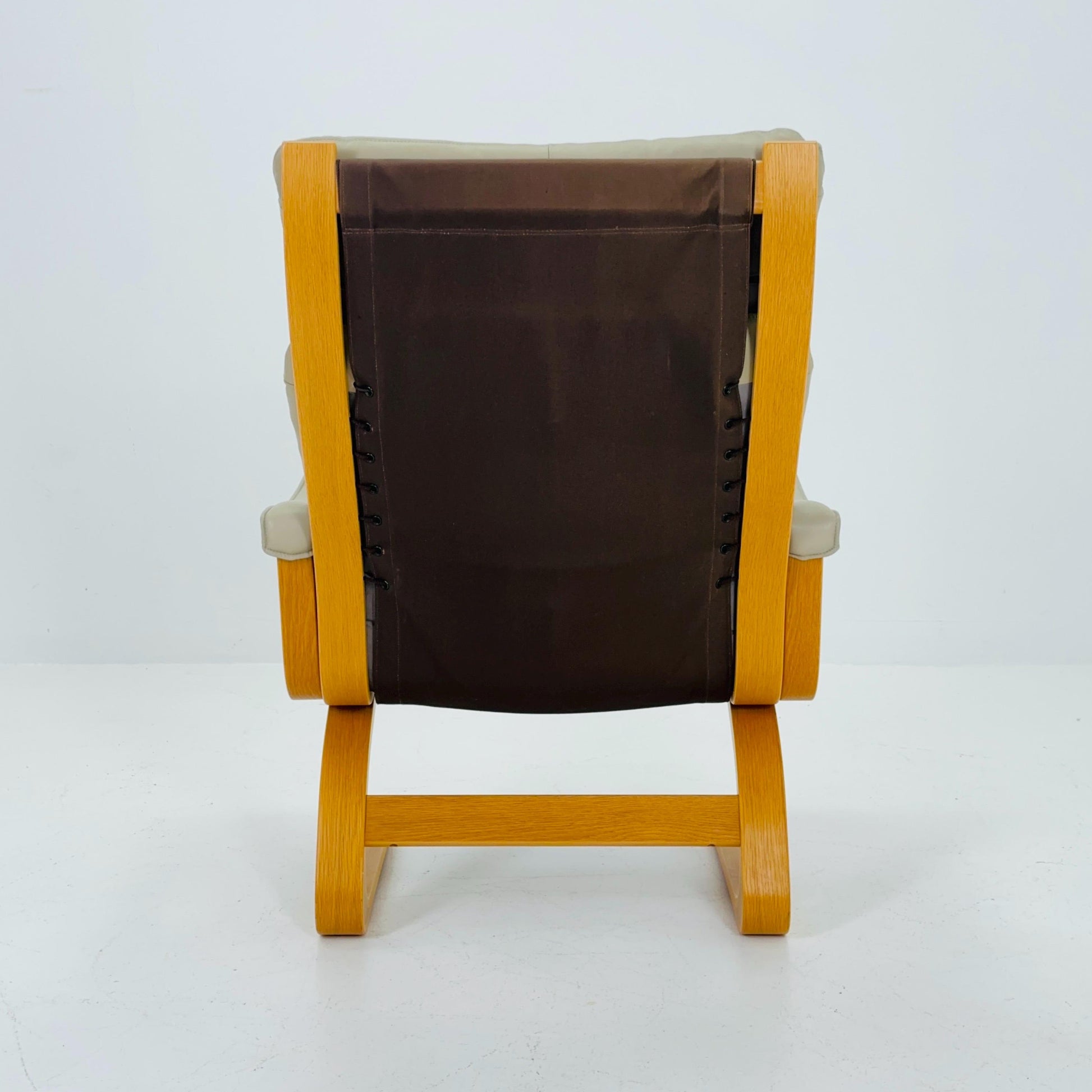 Mid century Norwegian Kengu leather high back lounge chair by Elsa & Nordahl Solheim for Rybo Rykken - 1970s Norway