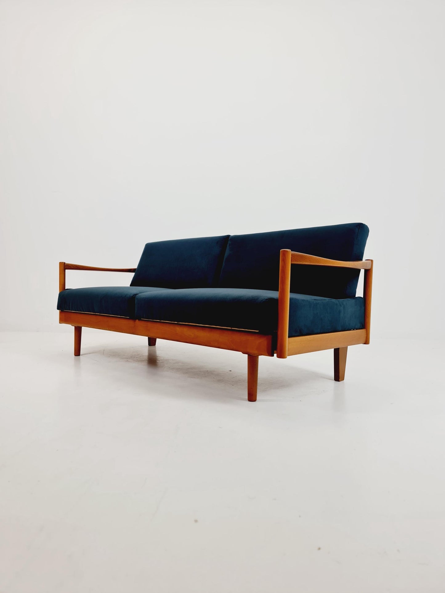 Rare Midcentury Stella Sofa Ash wood Daybed By Walter knoll , Germany, 1950s