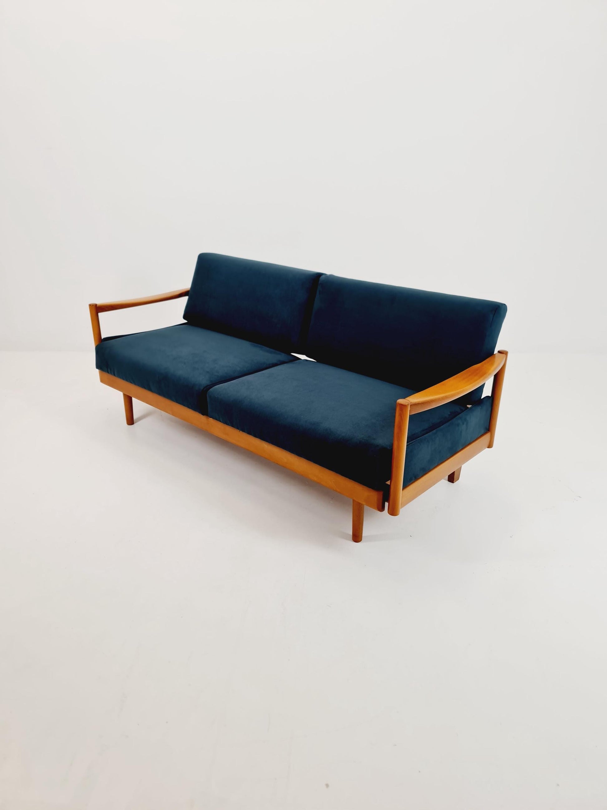 Rare Midcentury Stella Sofa Ash wood Daybed By Walter knoll , Germany, 1950s