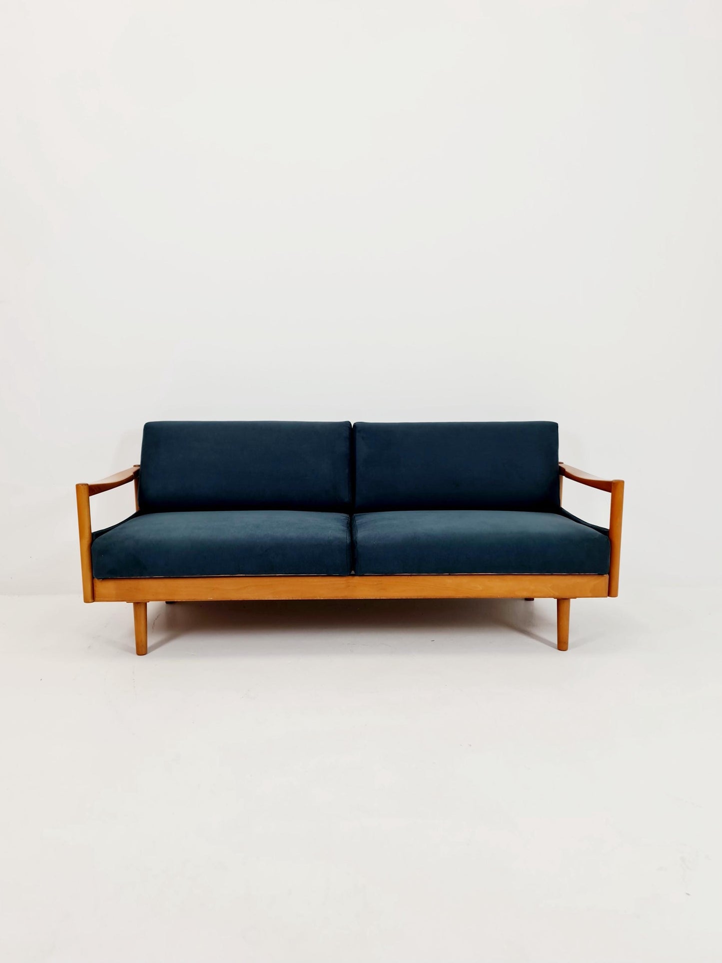 Rare Midcentury Stella Sofa Ash wood Daybed By Walter knoll , Germany, 1950s