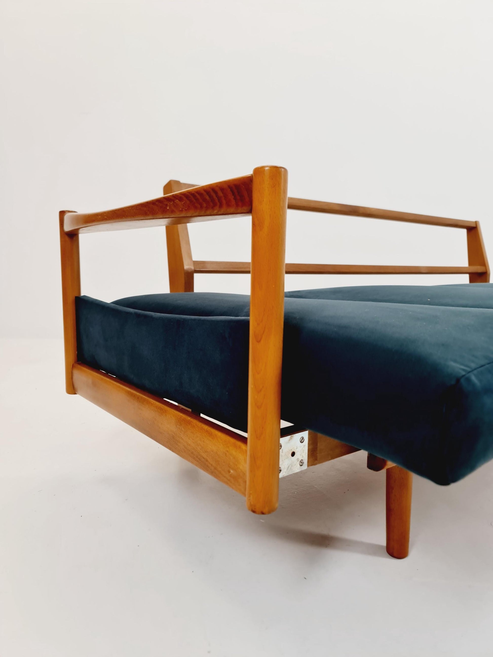 Rare Midcentury Stella Sofa Ash wood Daybed By Walter knoll , Germany, 1950s