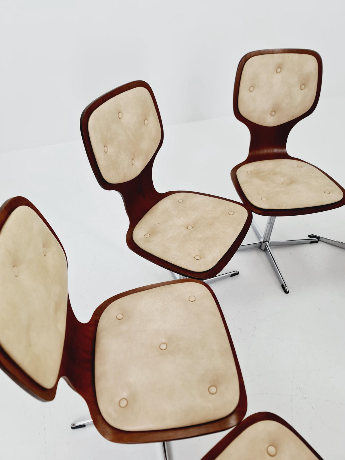 1 of 9 German space age teak und leather dinning chairs 1970s