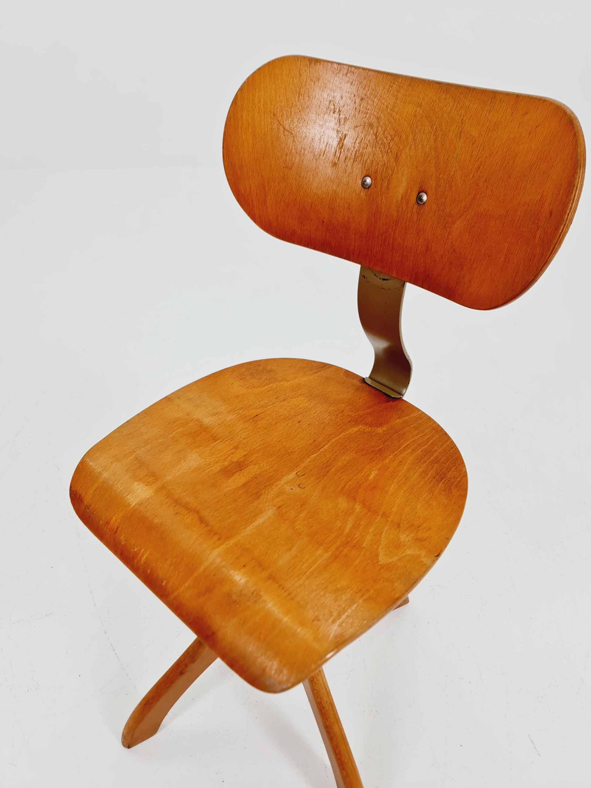 Bauhaus swivel office chair in solid wood By Polster Gleich ,1930s