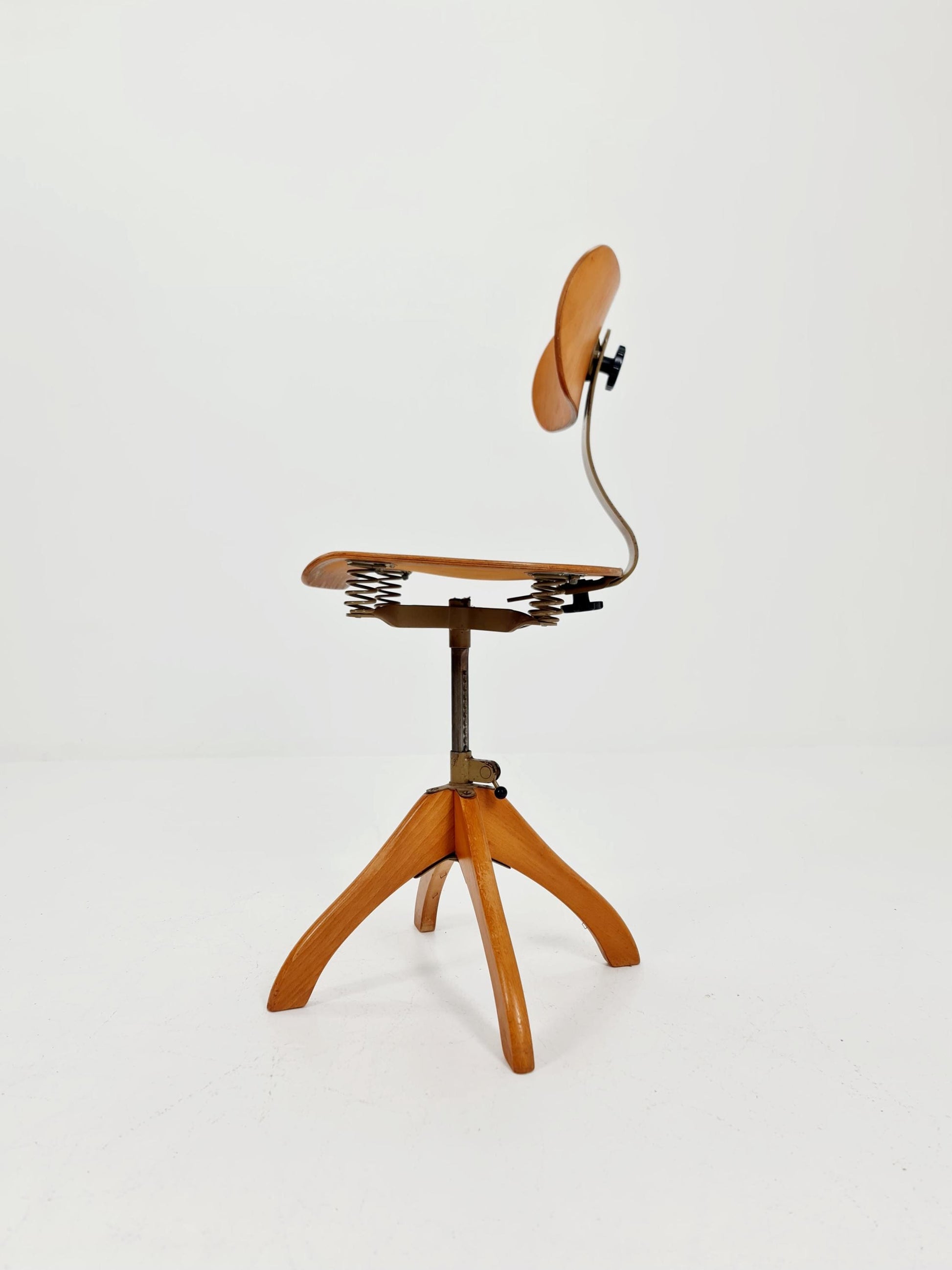 Bauhaus swivel office chair in solid wood By Polster Gleich ,1930s