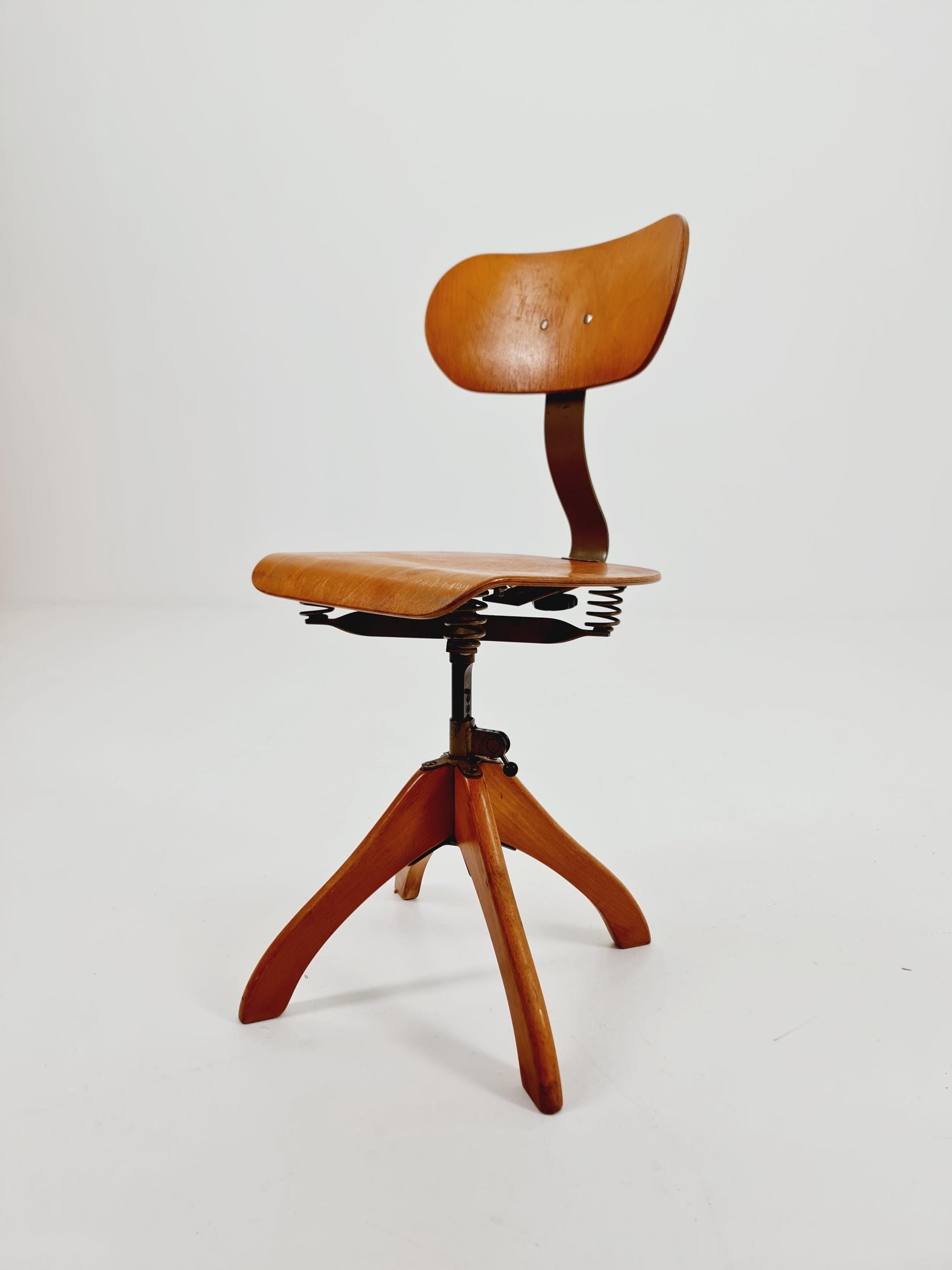 Bauhaus swivel office chair in solid wood By Polster Gleich ,1930s