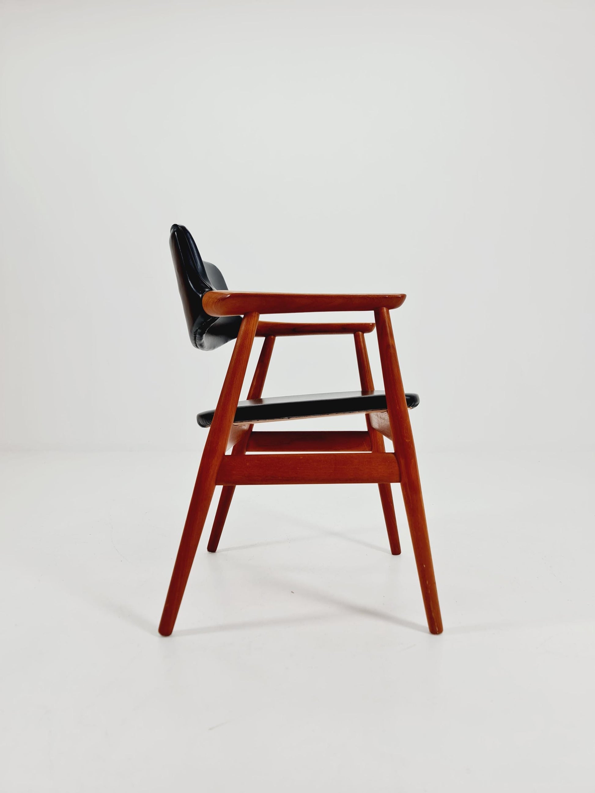 Mid century Danish Teak armchair by ERIK KIRKEGAARD for Glostrup from the 60s