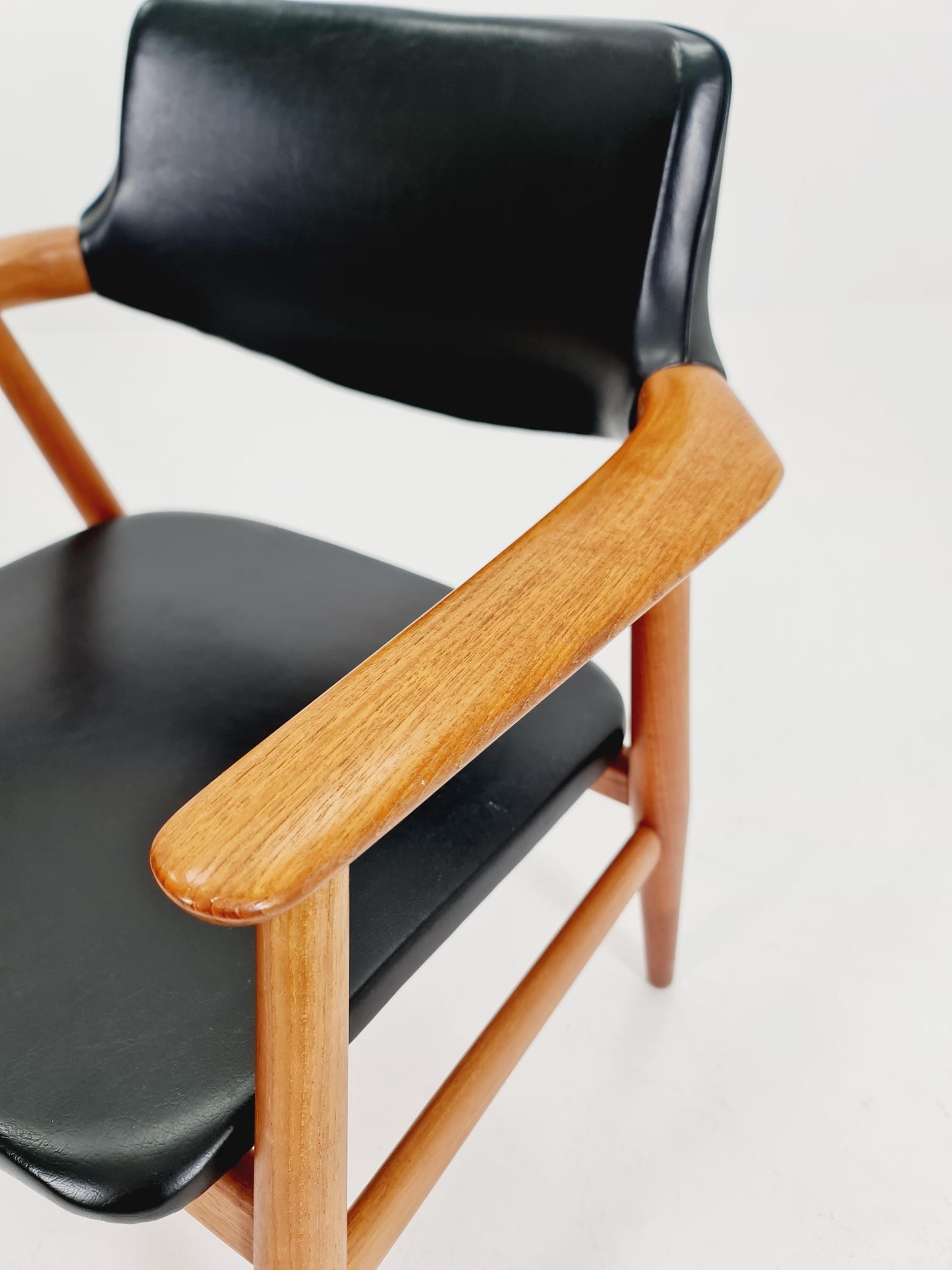 Mid century Danish Teak armchair by ERIK KIRKEGAARD for Glostrup from the 60s