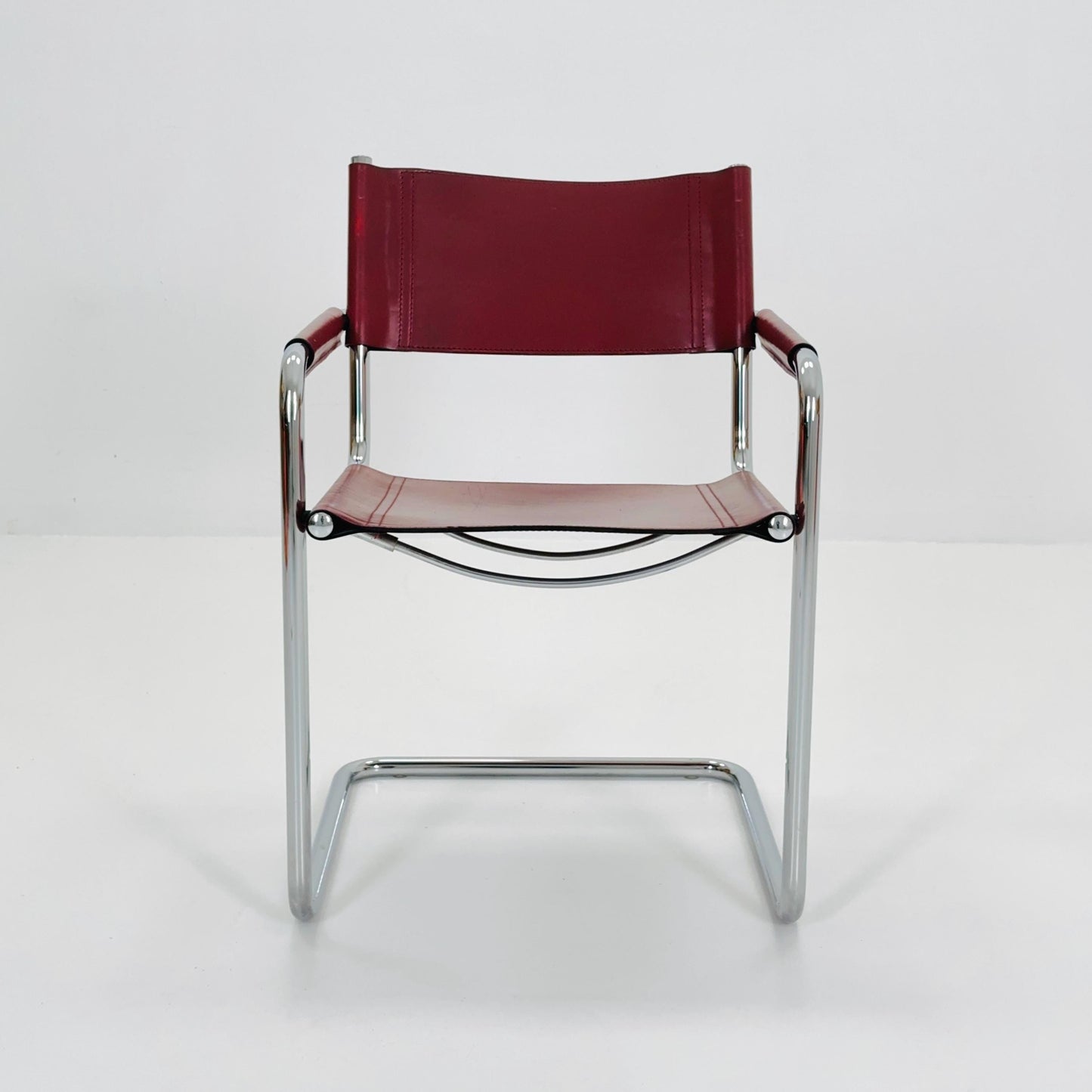 Mid century Bauhaus Matteo Grassi Mg5 wine red leather cantilever armchair by Mart Stam italy 1980s