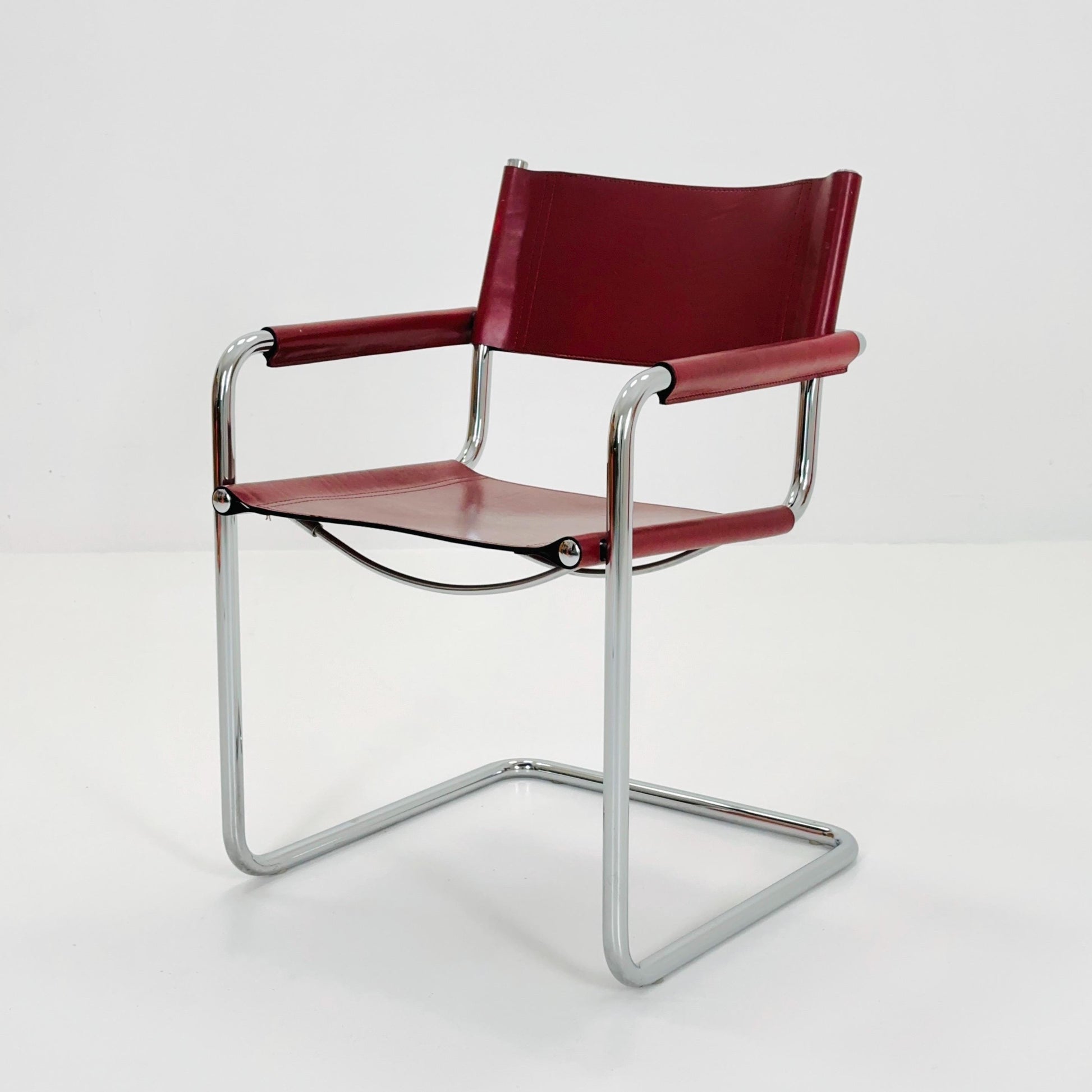 Mid century Bauhaus Matteo Grassi Mg5 wine red leather cantilever armchair by Mart Stam italy 1980s
