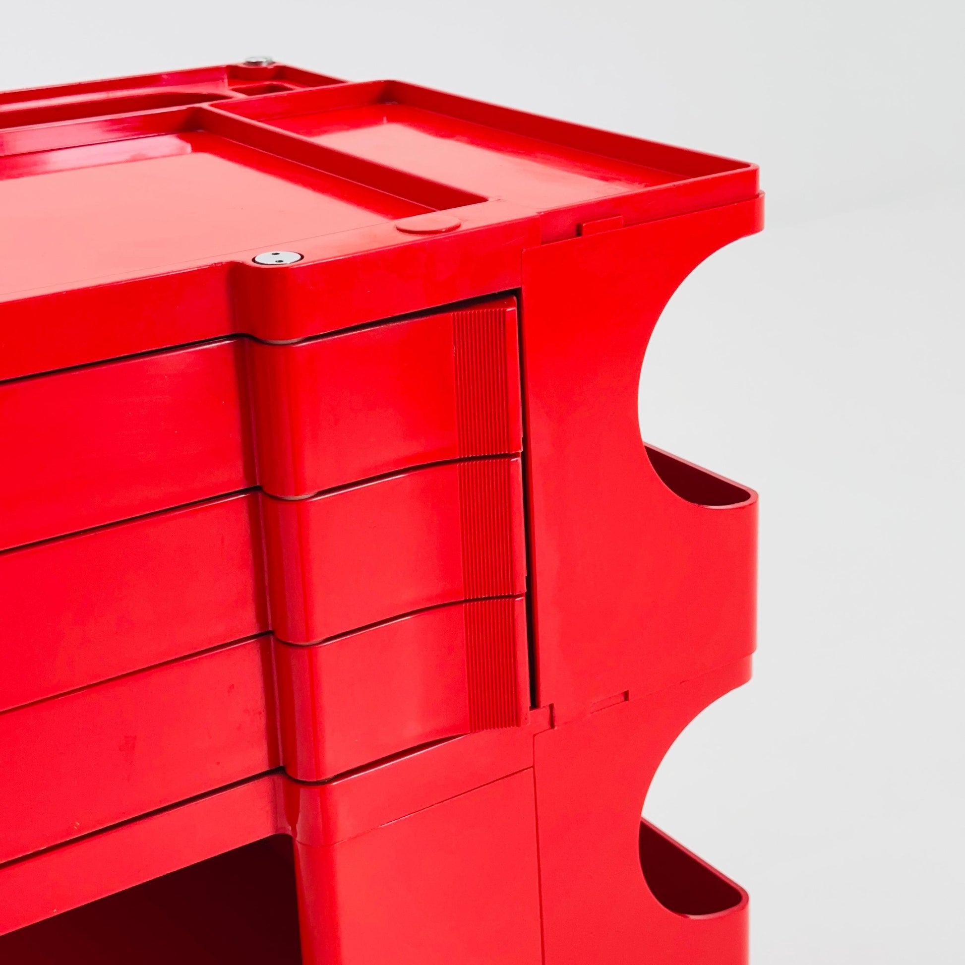 Rare Space Age red Boby storage trolley by Joe Colombo for Bieffeplast Italy 1970s