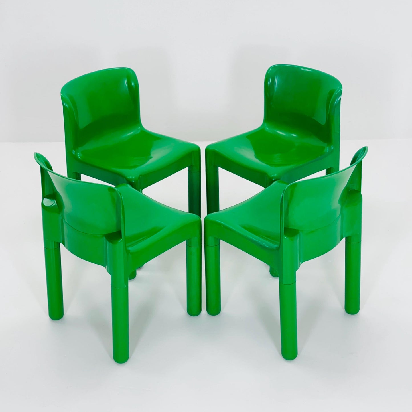 Set of 4 Retro Green 4875 Chairs by Carlo Bartoli for Kartell & Matching Stadio Dining Table by Vico Magistretti for Artemide, Italy, 1970s