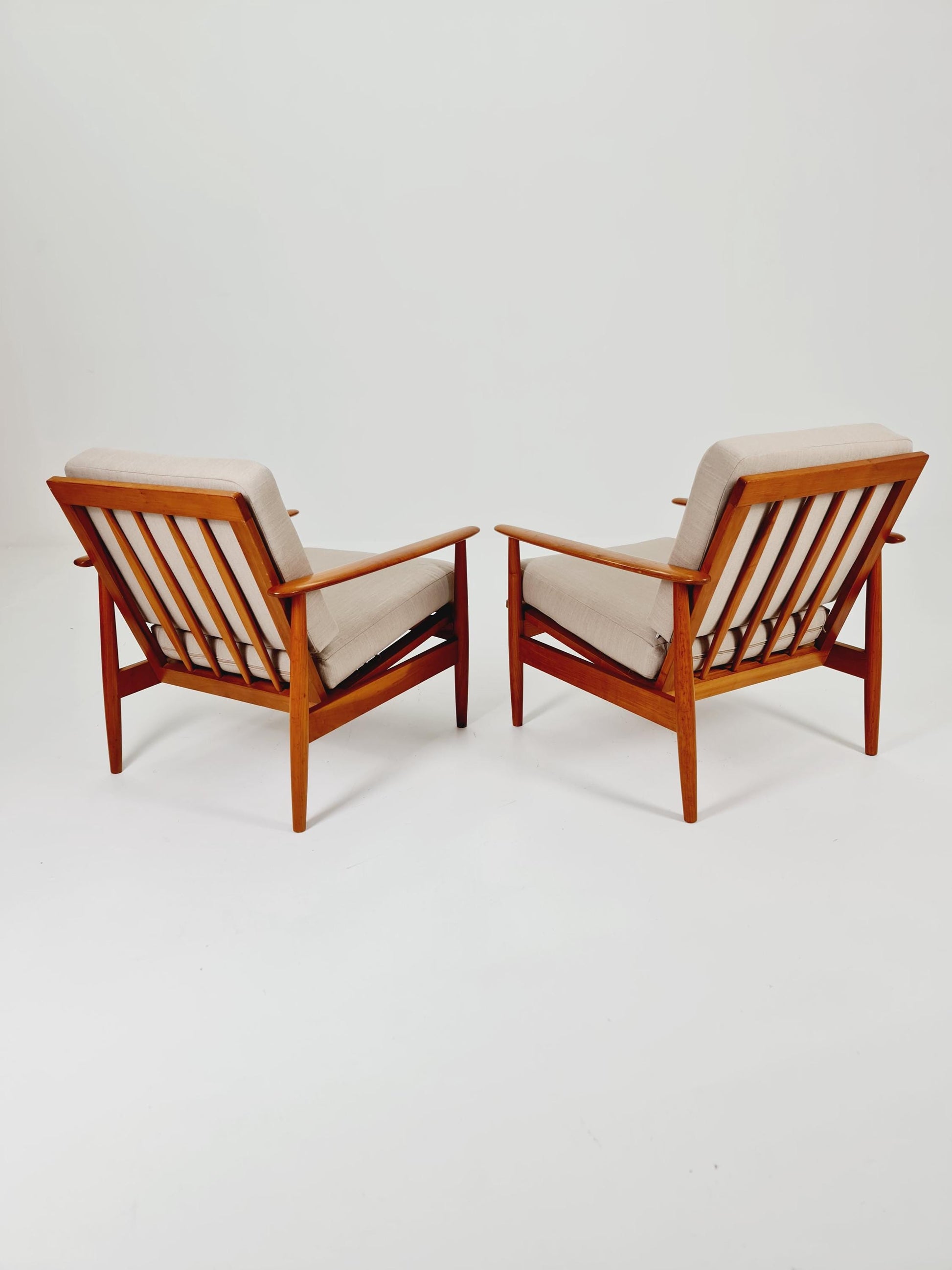 Mid-century pair of German lounge armchair, 1960s