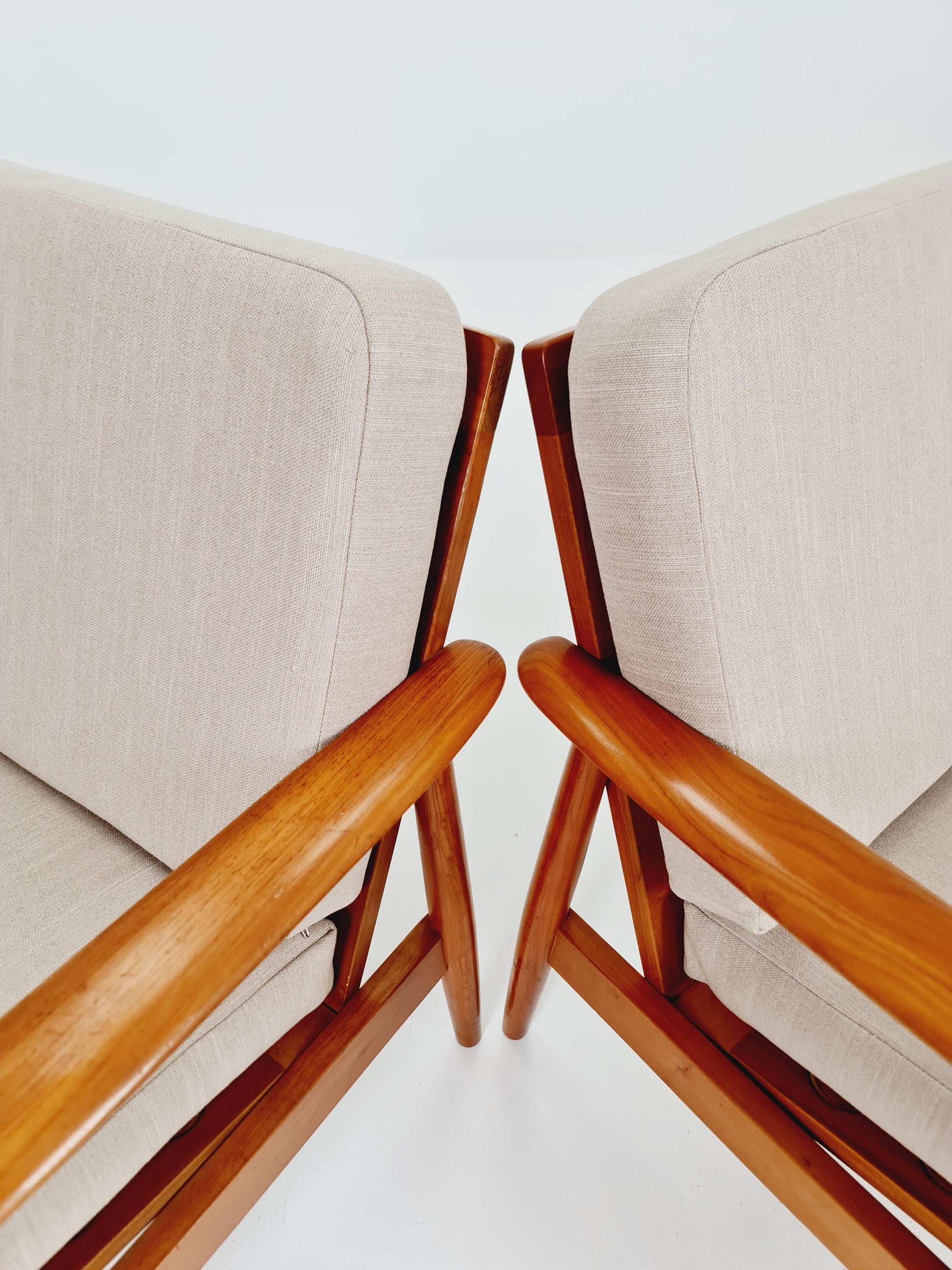 Mid-century pair of German lounge armchair, 1960s