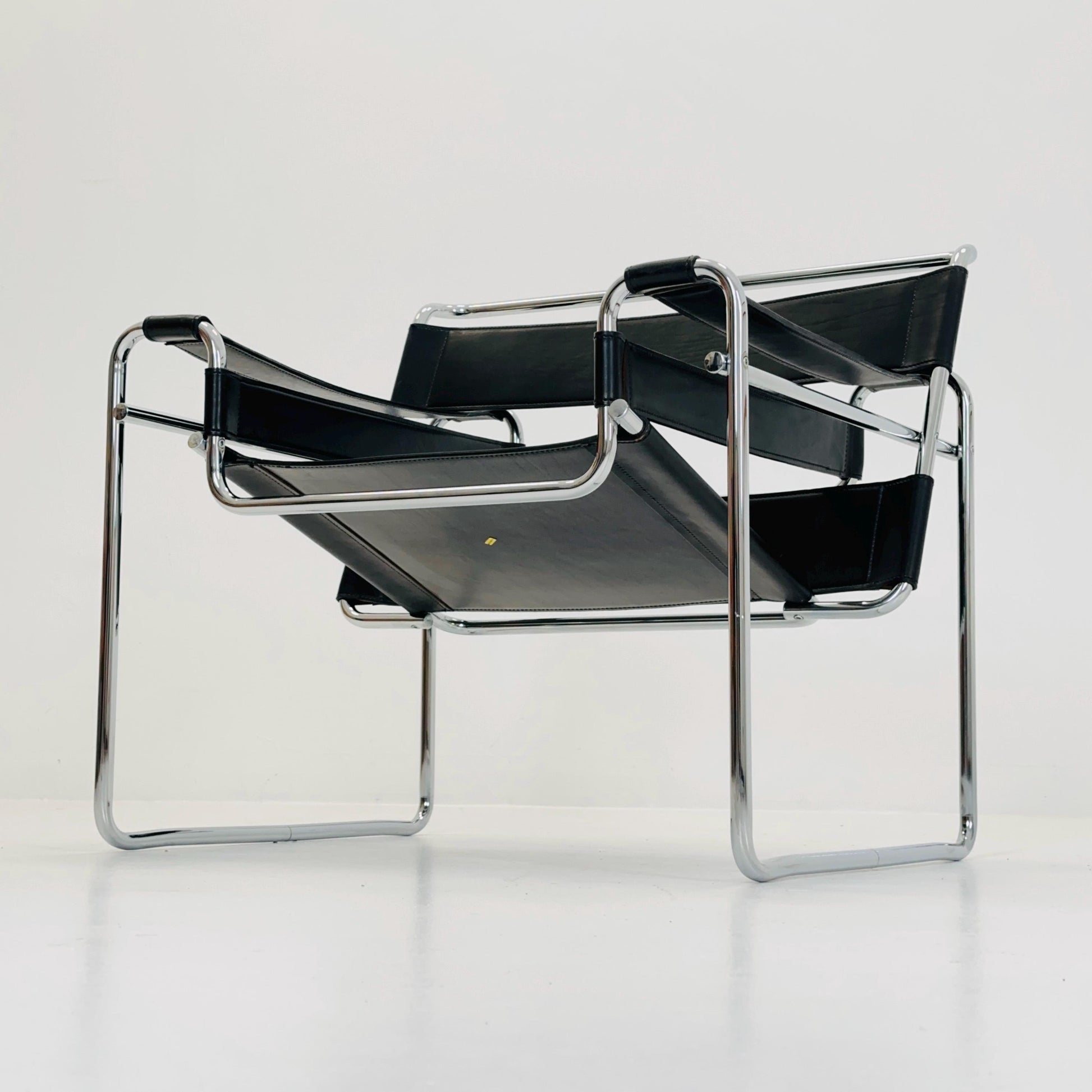 Mid century black B3 WASSILY Bauhaus Lounge armchair by Marcel Brauer 1980s Italy
