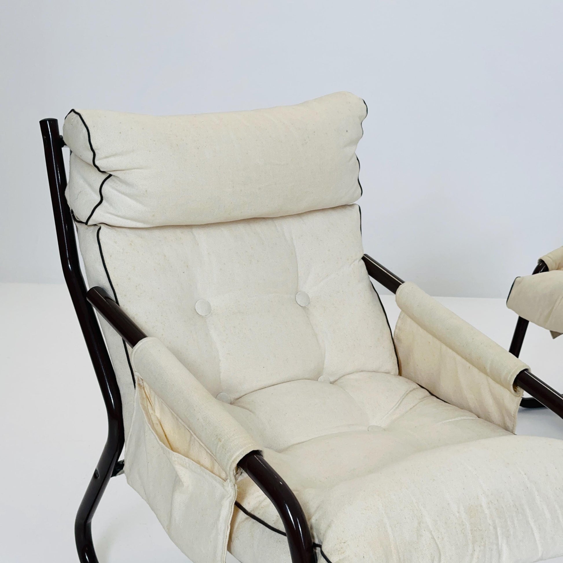 Set of 2 Rare 1970s IKEA Lounge Chairs by Gillis Lundgren – White-Beige Fabric MCM Armchairs with Magazine Pockets Sweden 1980s