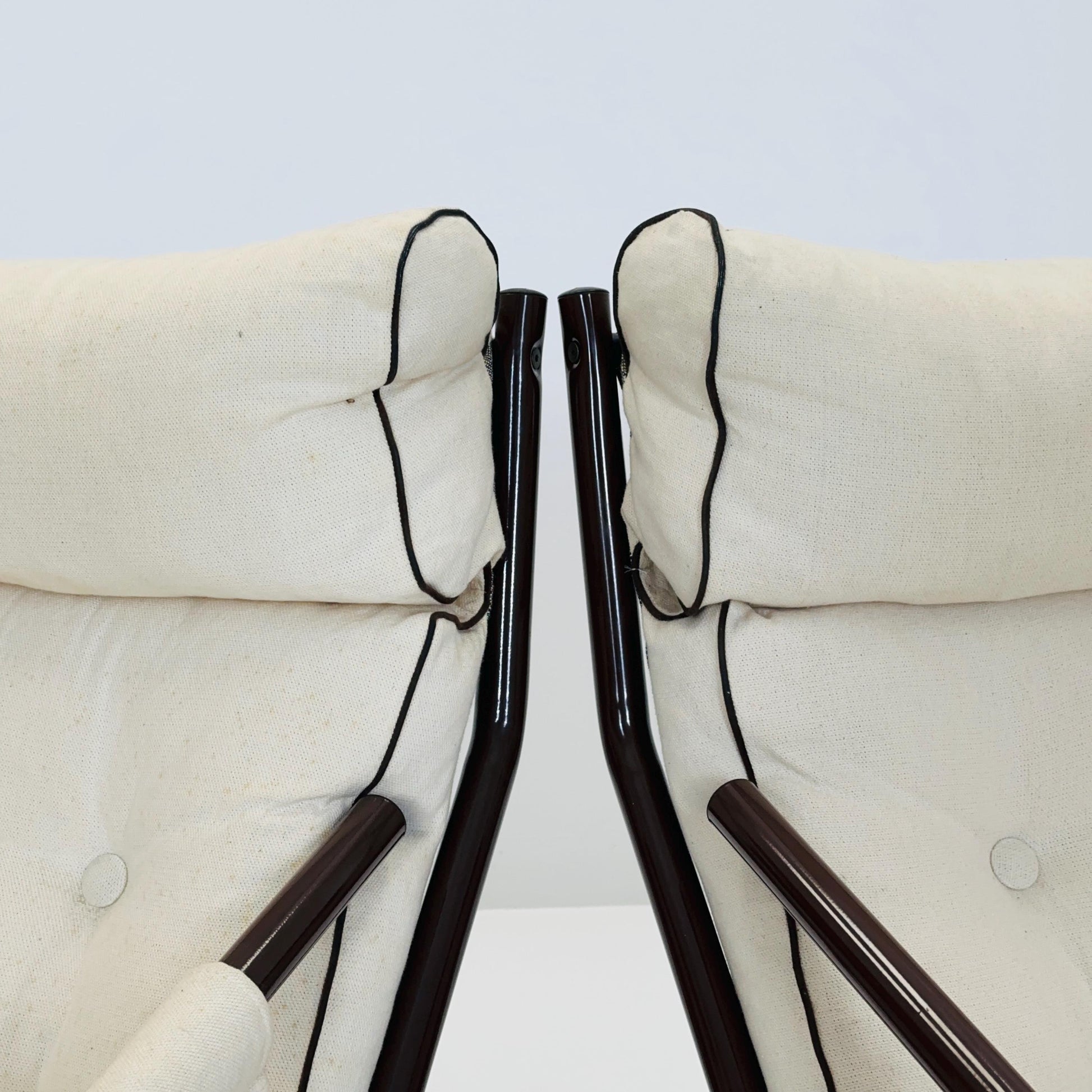 Set of 2 Rare 1970s IKEA Lounge Chairs by Gillis Lundgren – White-Beige Fabric MCM Armchairs with Magazine Pockets Sweden 1980s