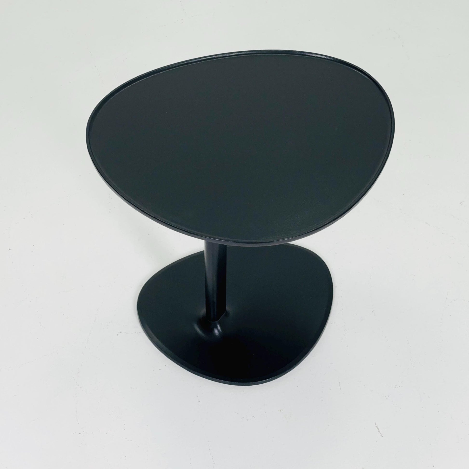 Mcm minimalistic Vinus black side table by Ya Yin Chen for Fafa Casa Taiwan