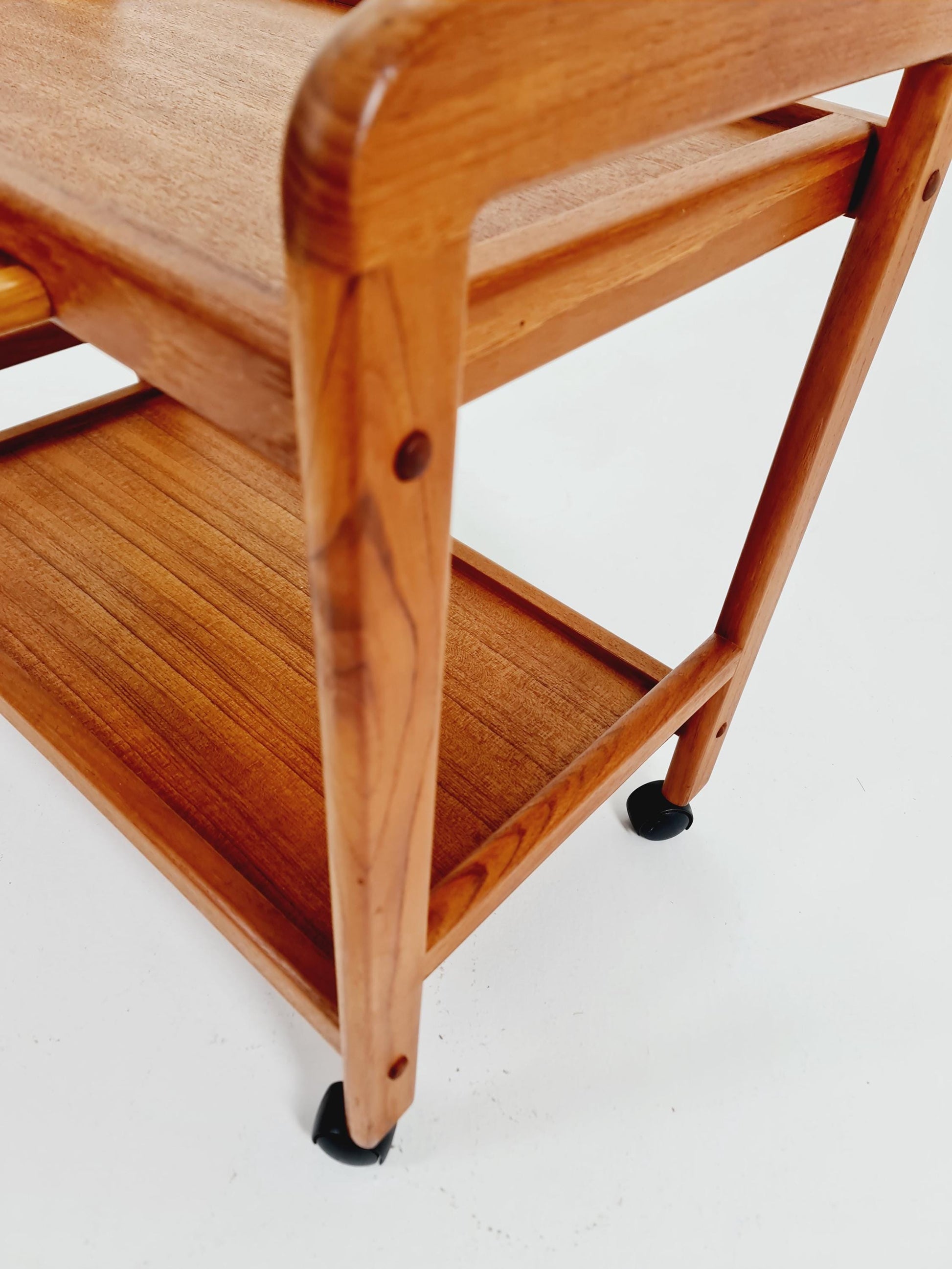 Vintage Danish mid century trolley bar cart in solid teak By Sika Möbler, 1960s