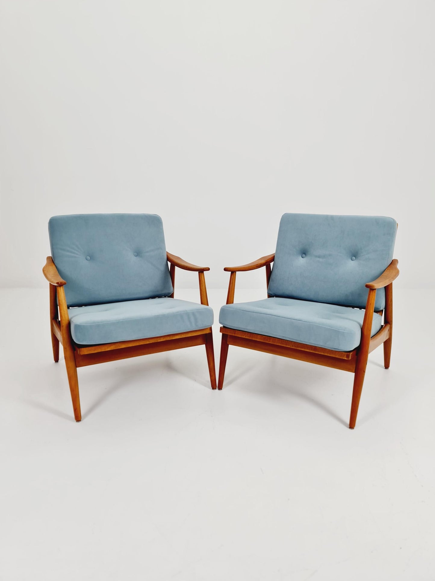 Mid-century pair of German lounge armchair, 1960s