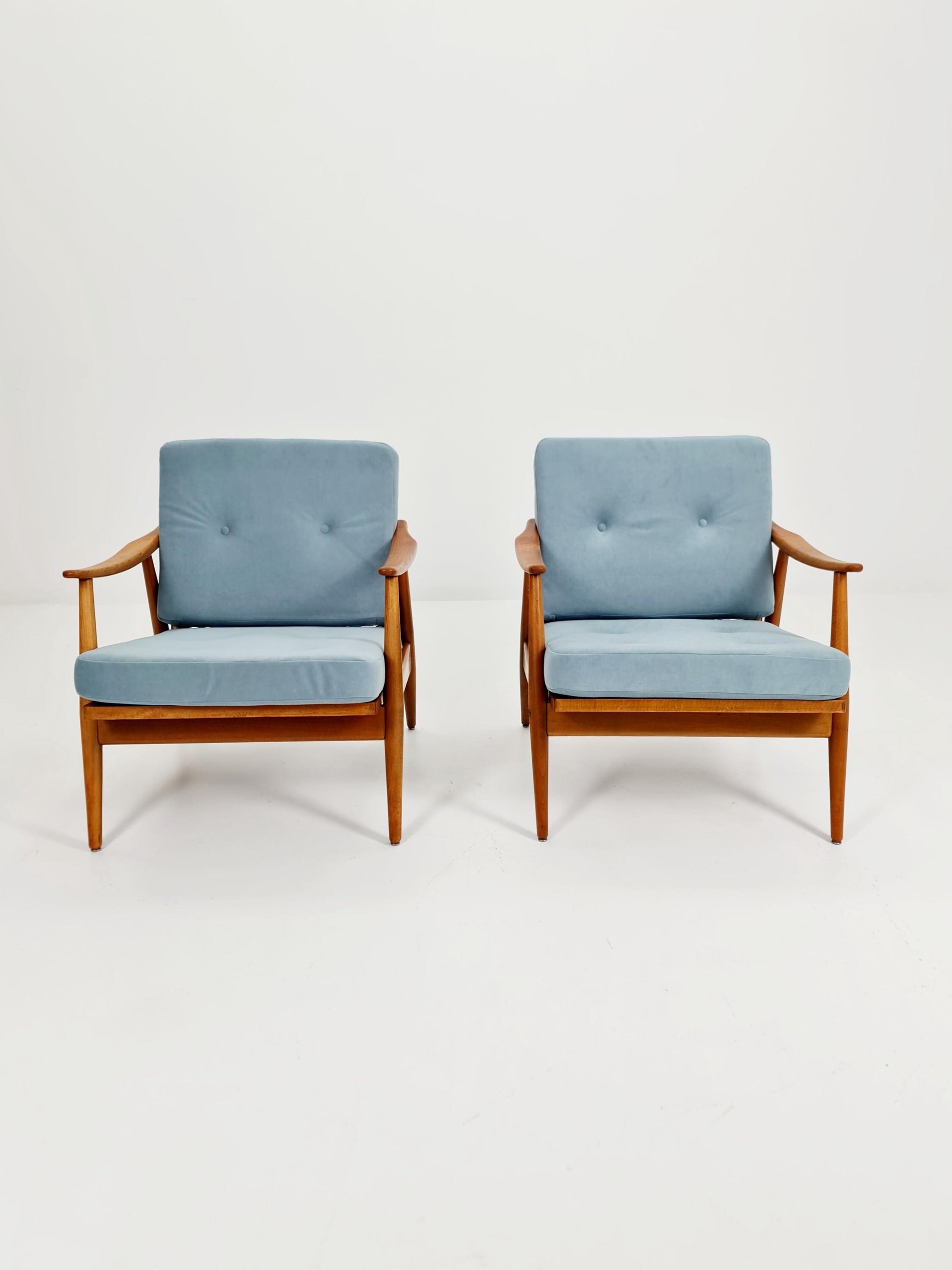 Mid-century pair of German lounge armchair, 1960s