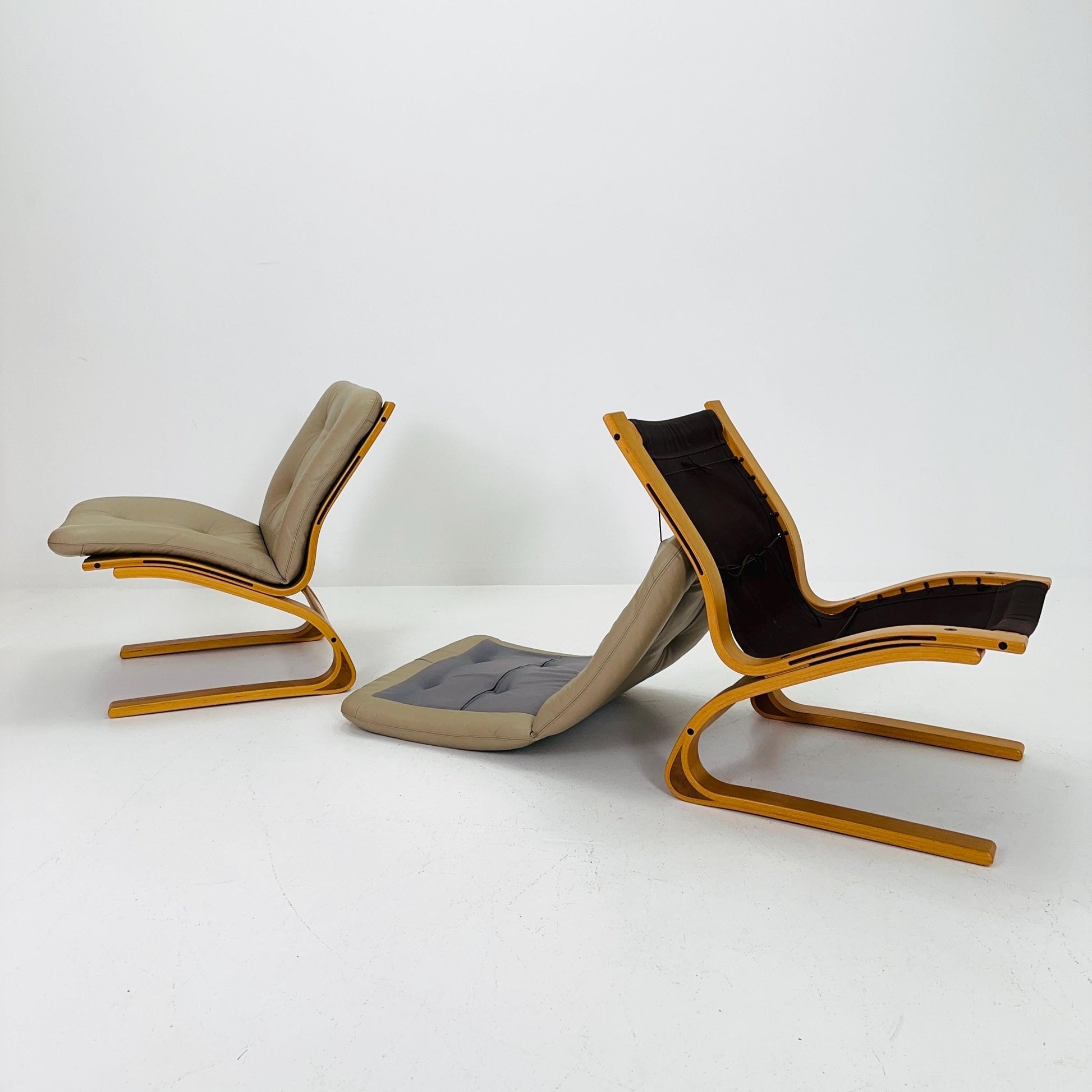 Set of 2 Mid century Norwegian Kengu leather lounge chairs by Elsa & Nordahl Solheim for Rybo Rykken - 1970s Norway