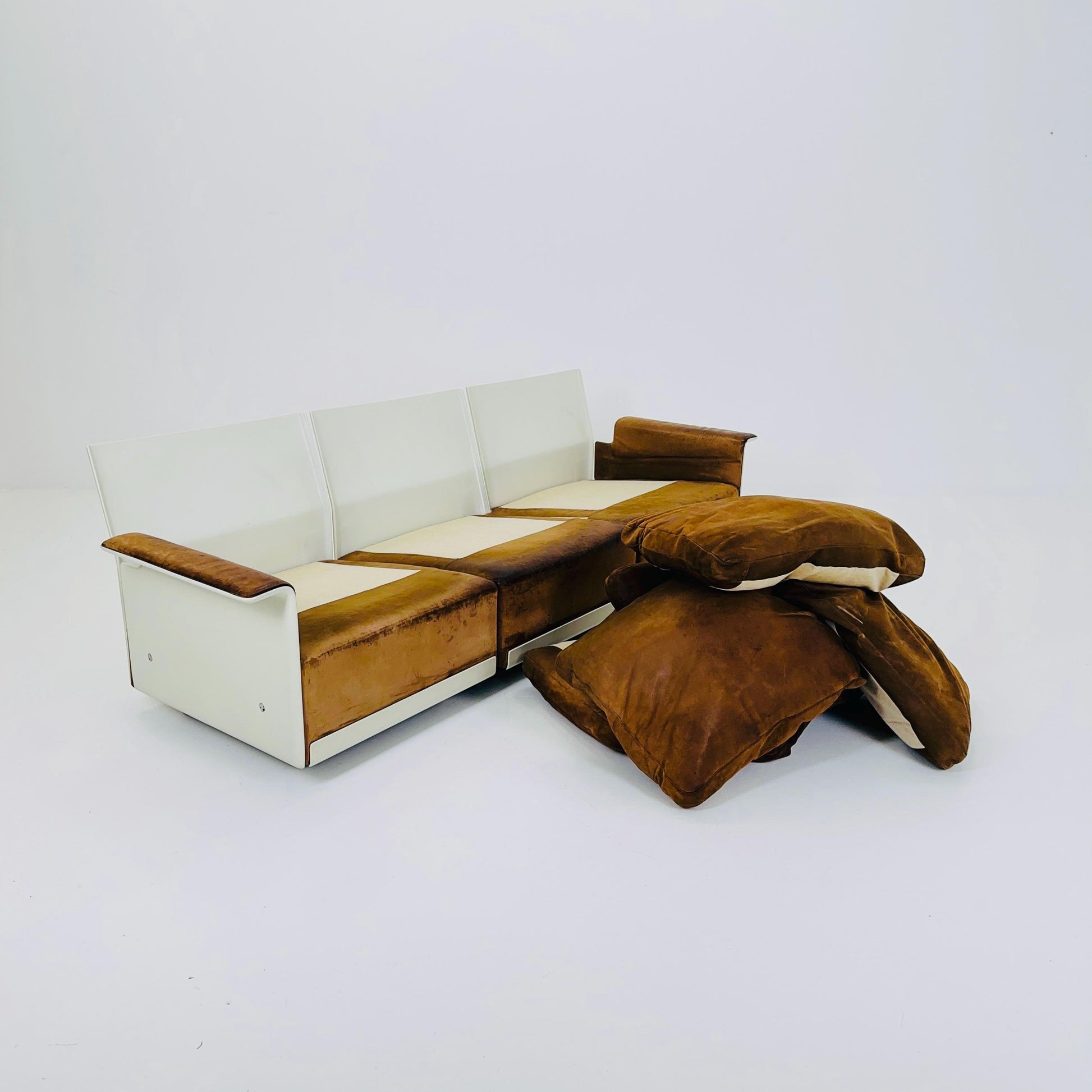 Mid century Ultra-Rare Space Age three seater sofa RZ62 by Dieter Rams for Vitsoe, 1960s Germany