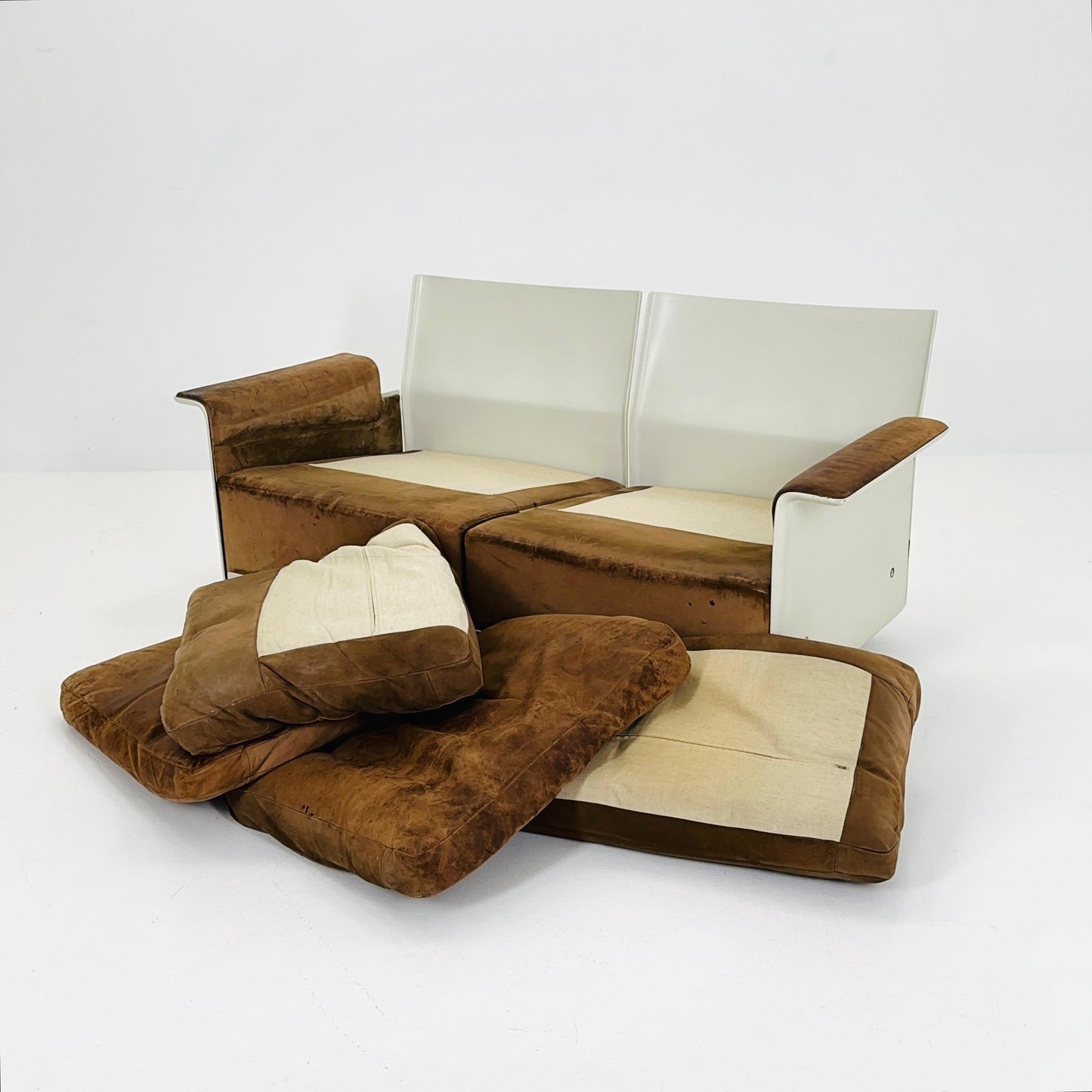Complete Space Age Vintage Set by Dieter Rams for Vitsoe — 1960s Germany | Lounge Chair + 2-Seater + 3-Seater Sofa | Leather Alcantara