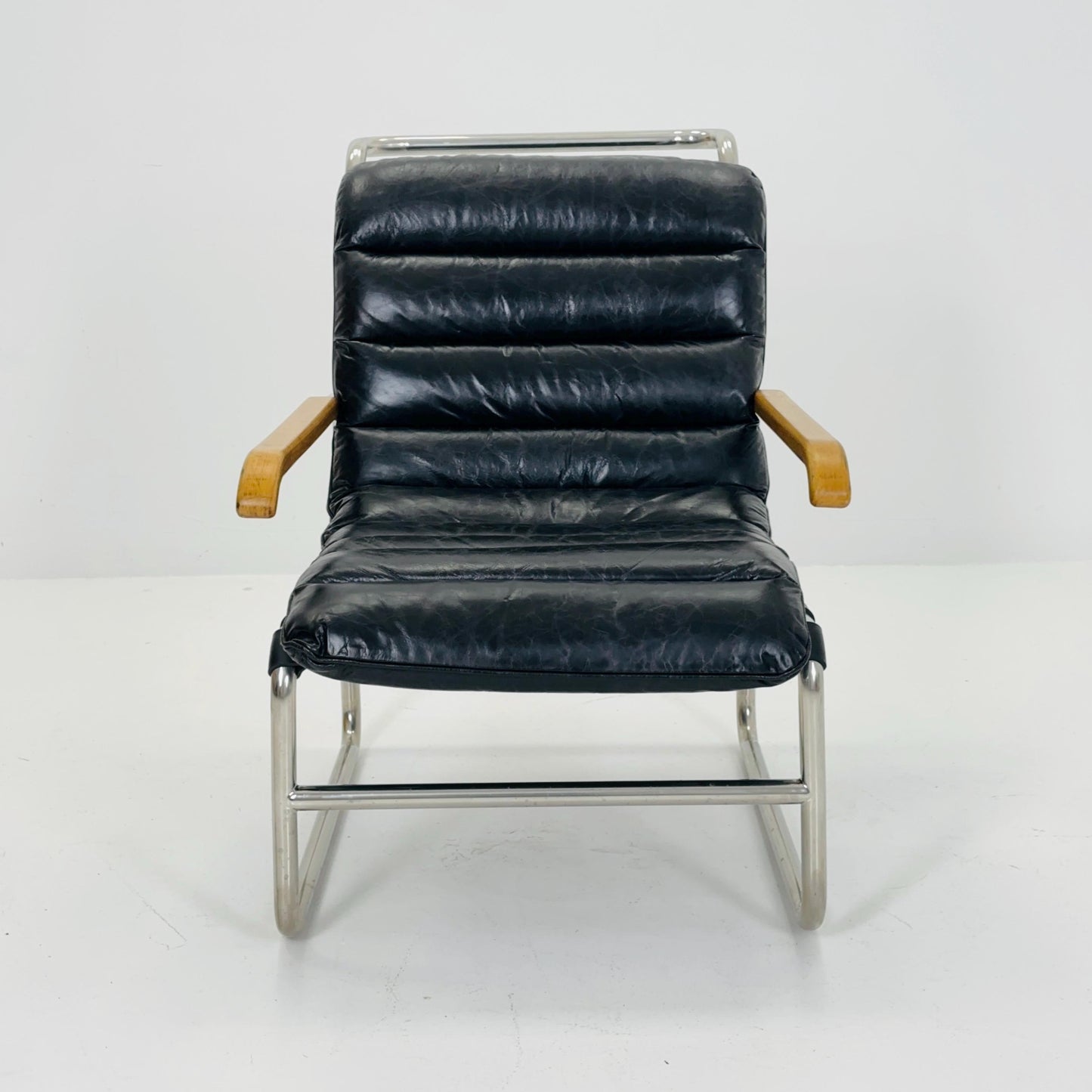 Mid-Century tubular Bauhaus Lounge Chair black leather 1990s Germany