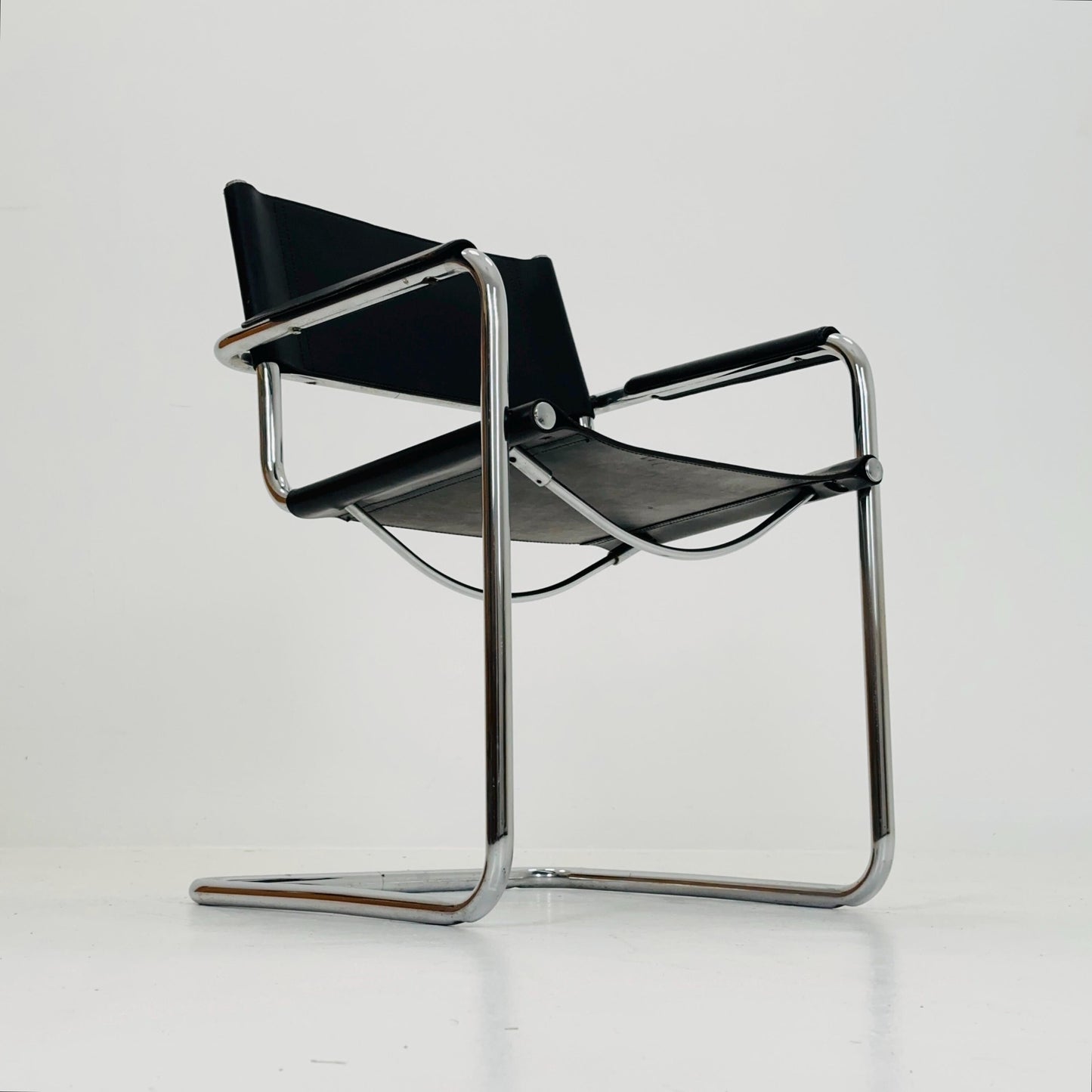 mid century Model MG5 Centro Studi black leather armchair by Mart Stam & Marcel Breuer for Matteo Grassi, 1970s